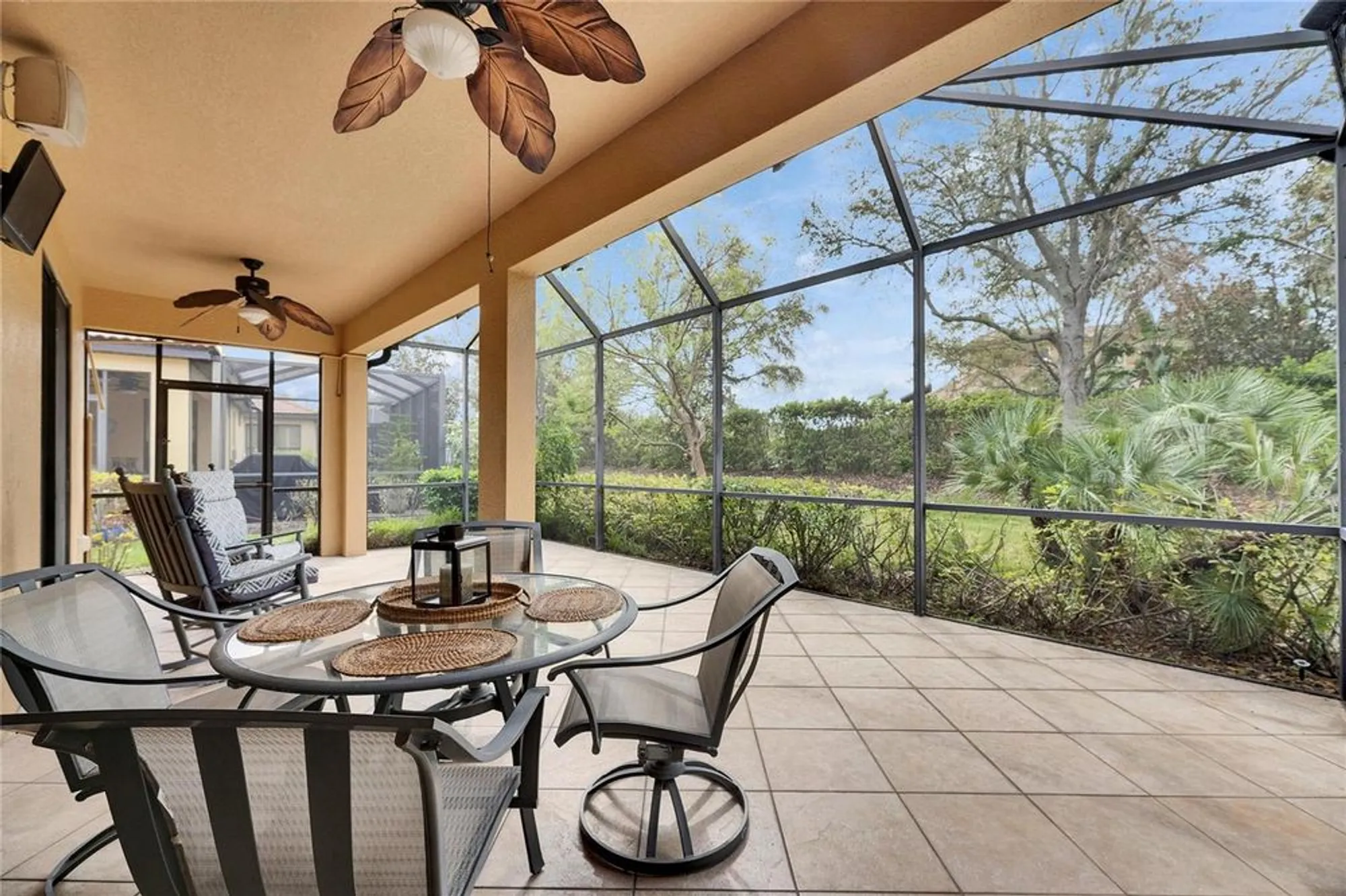 Property Slideshow image 50 of 97 | 144 silver falls dr, Apollo Beach, FL, 33572