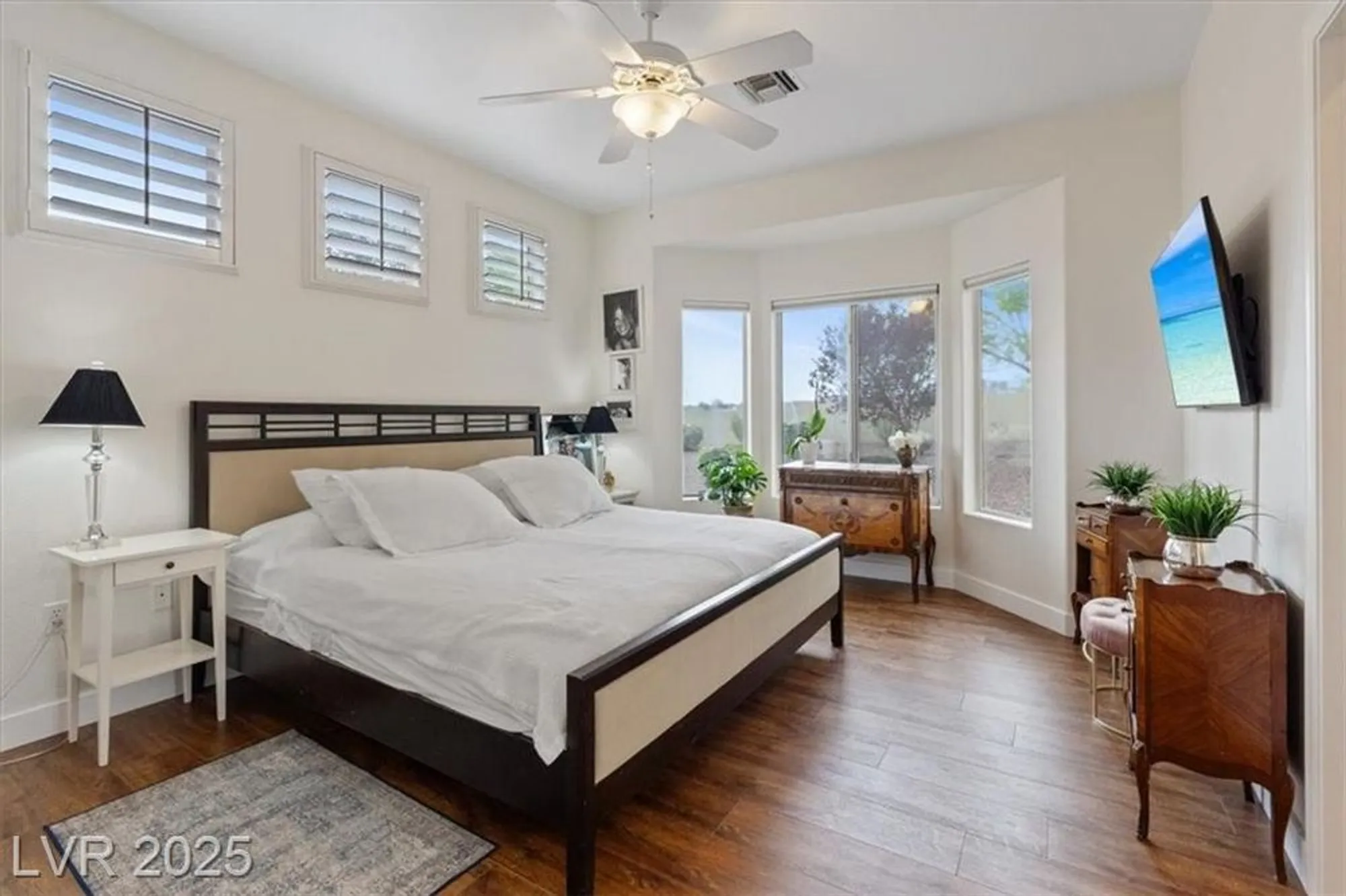 Property Slideshow image 8 of 21 | 11013 mission lakes ave, Las Vegas, NV, 89134