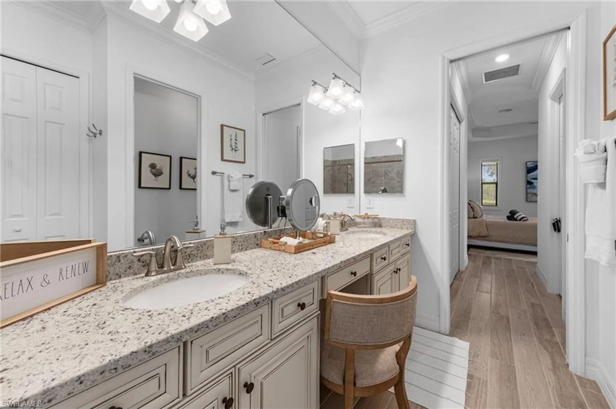 Property Slideshow image 22 of 49 | 28009 foxrock ct, Bonita Springs, FL, 34135