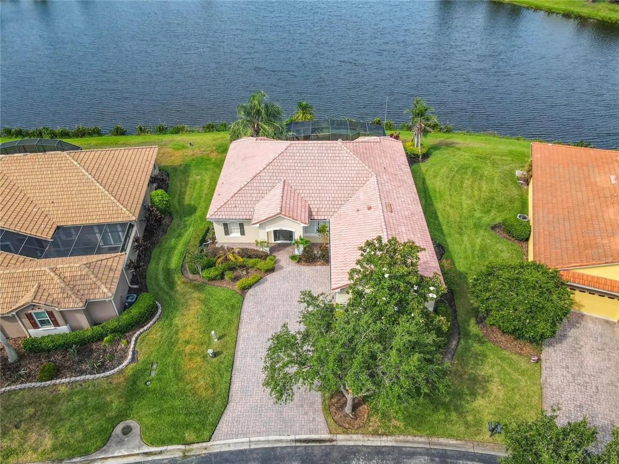 Property Slideshow image 4 of 67 | 644 shorehaven dr, Kissimmee, FL, 34759