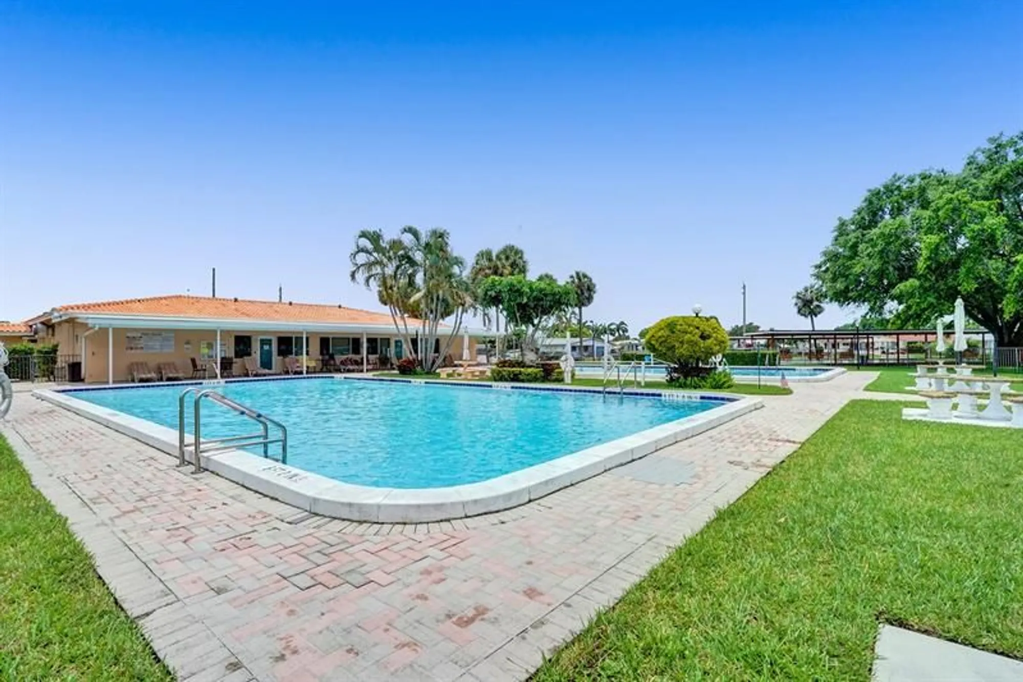 Property Slideshow image 42 of 46 | 4712 nw 41st ave, Lauderdale Lakes, FL, 33319