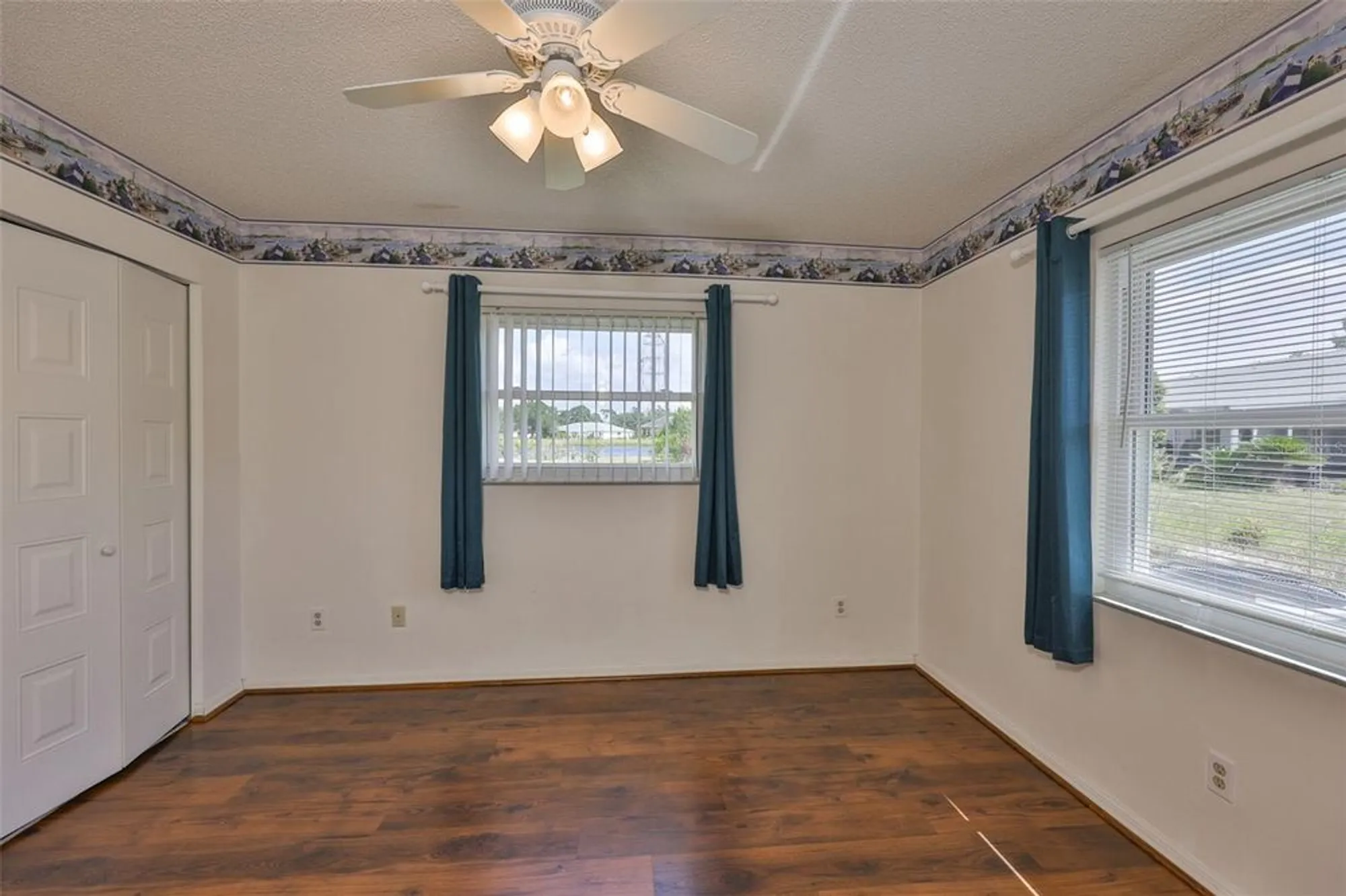 Property Slideshow image 28 of 46 | 206 sola ln, Sun City Center, FL, 33573