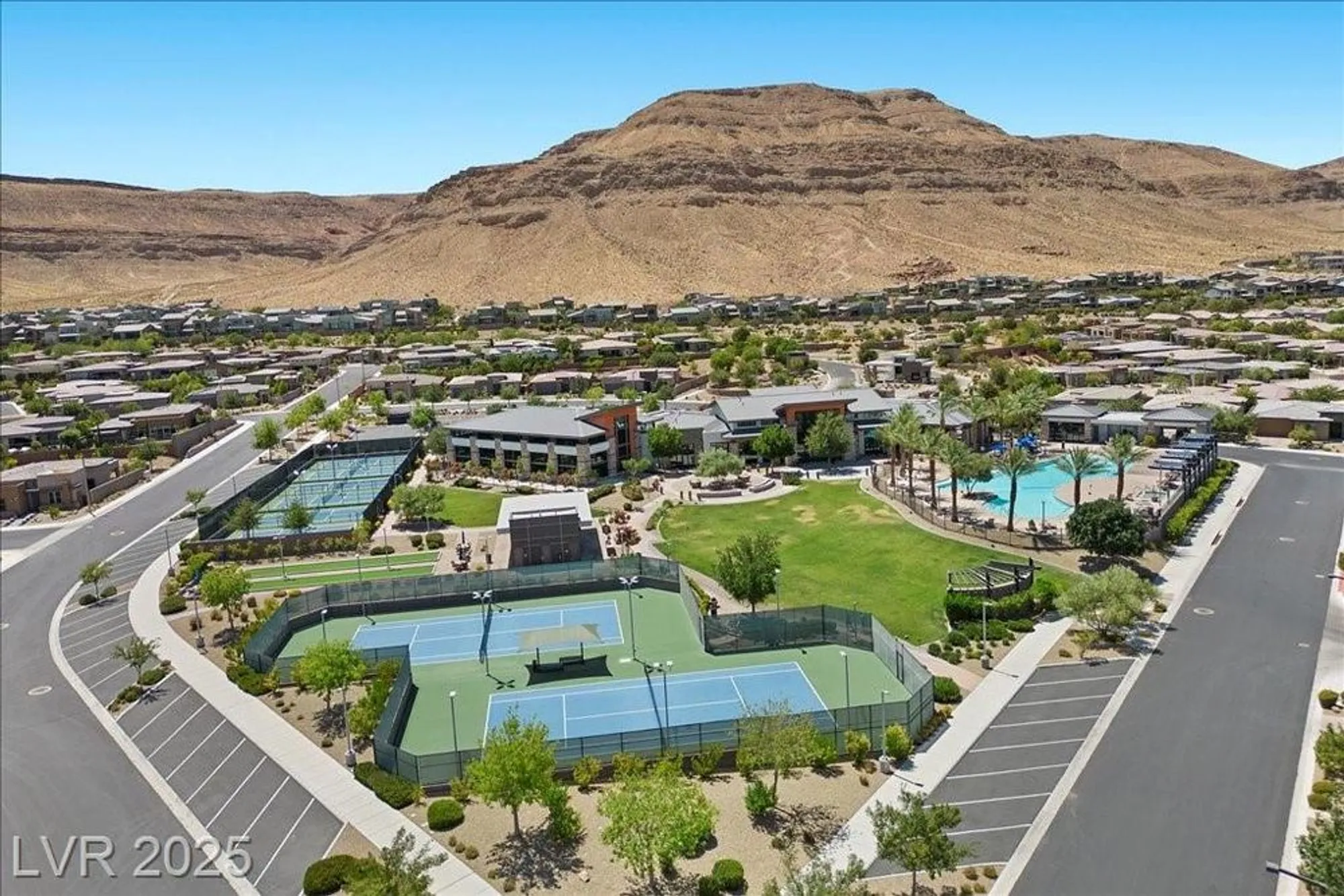 Property Slideshow image 48 of 77 | 6722 desert crimson st, Las Vegas, NV, 89148