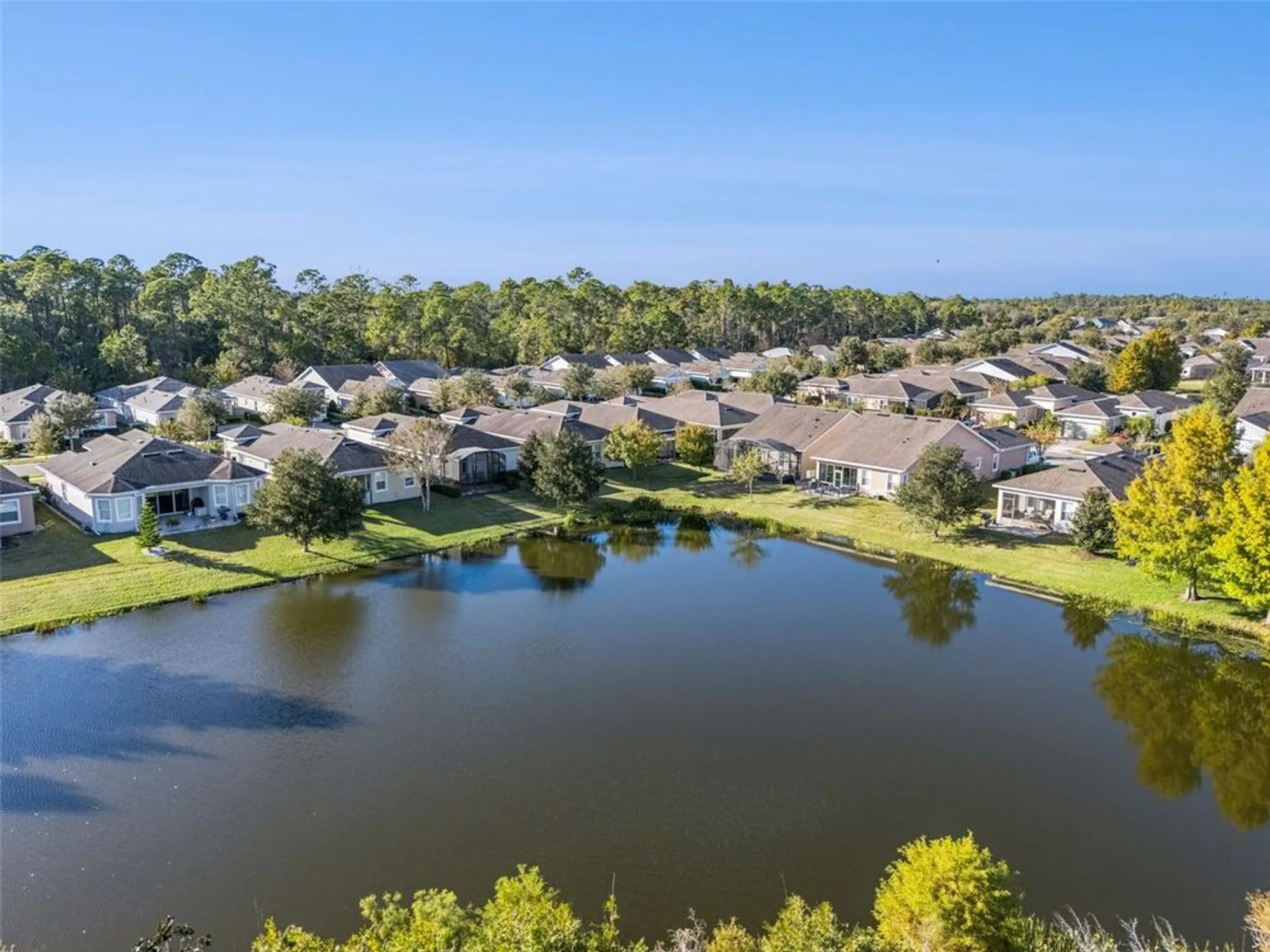 Property Slideshow image 31 of 47 | 404 tisbury ct, Deland, FL, 32724