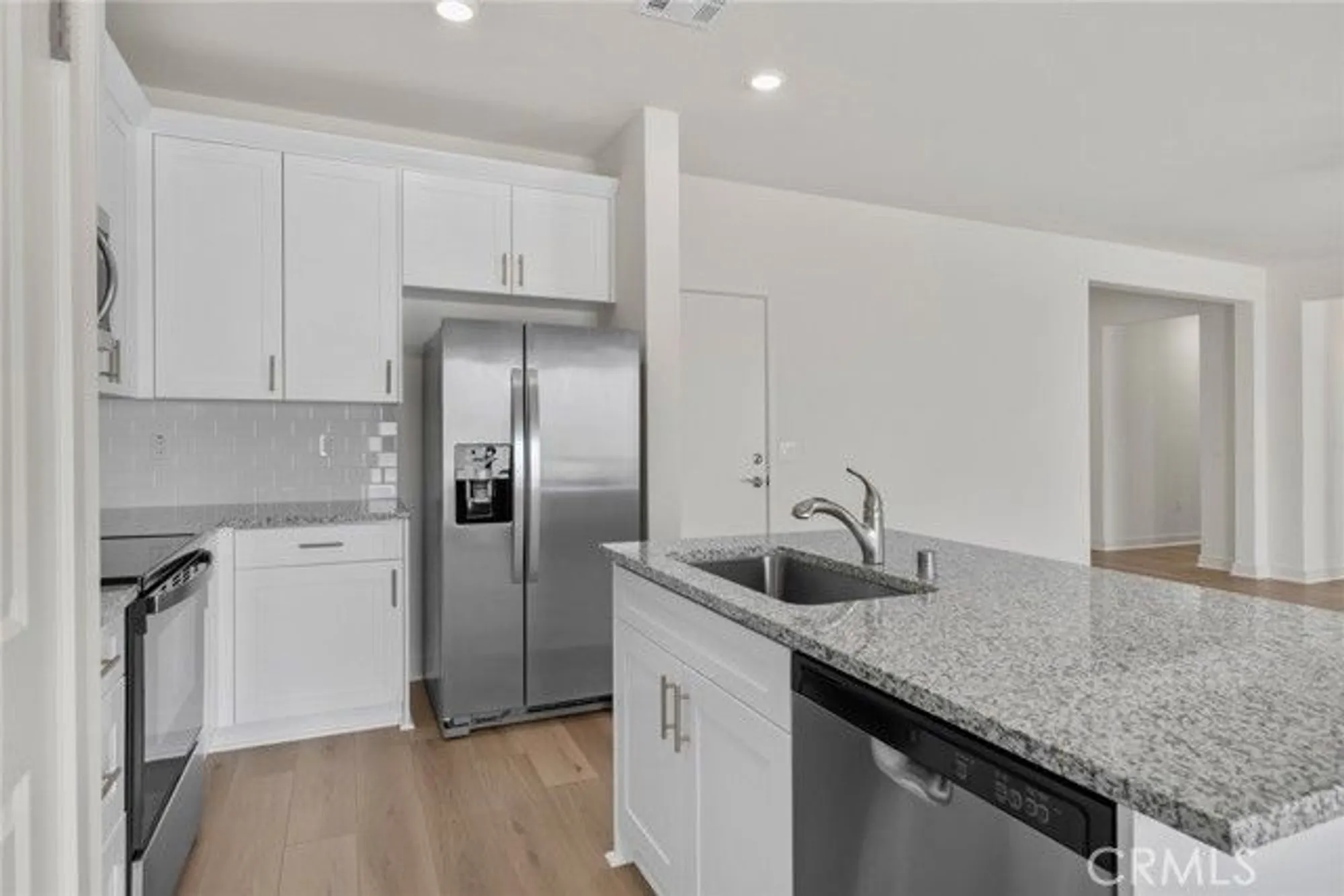 Property Slideshow image 4 of 8 | 14755 indigo rd, Apple Valley, CA, 92307