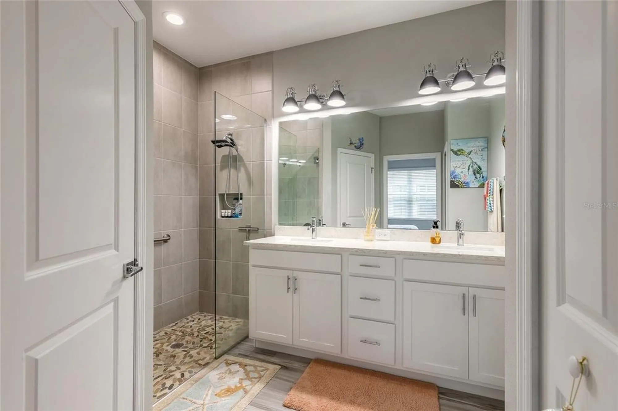 Property Slideshow image 8 of 59 | 333 pop top ln, Daytona Beach, FL, 32124