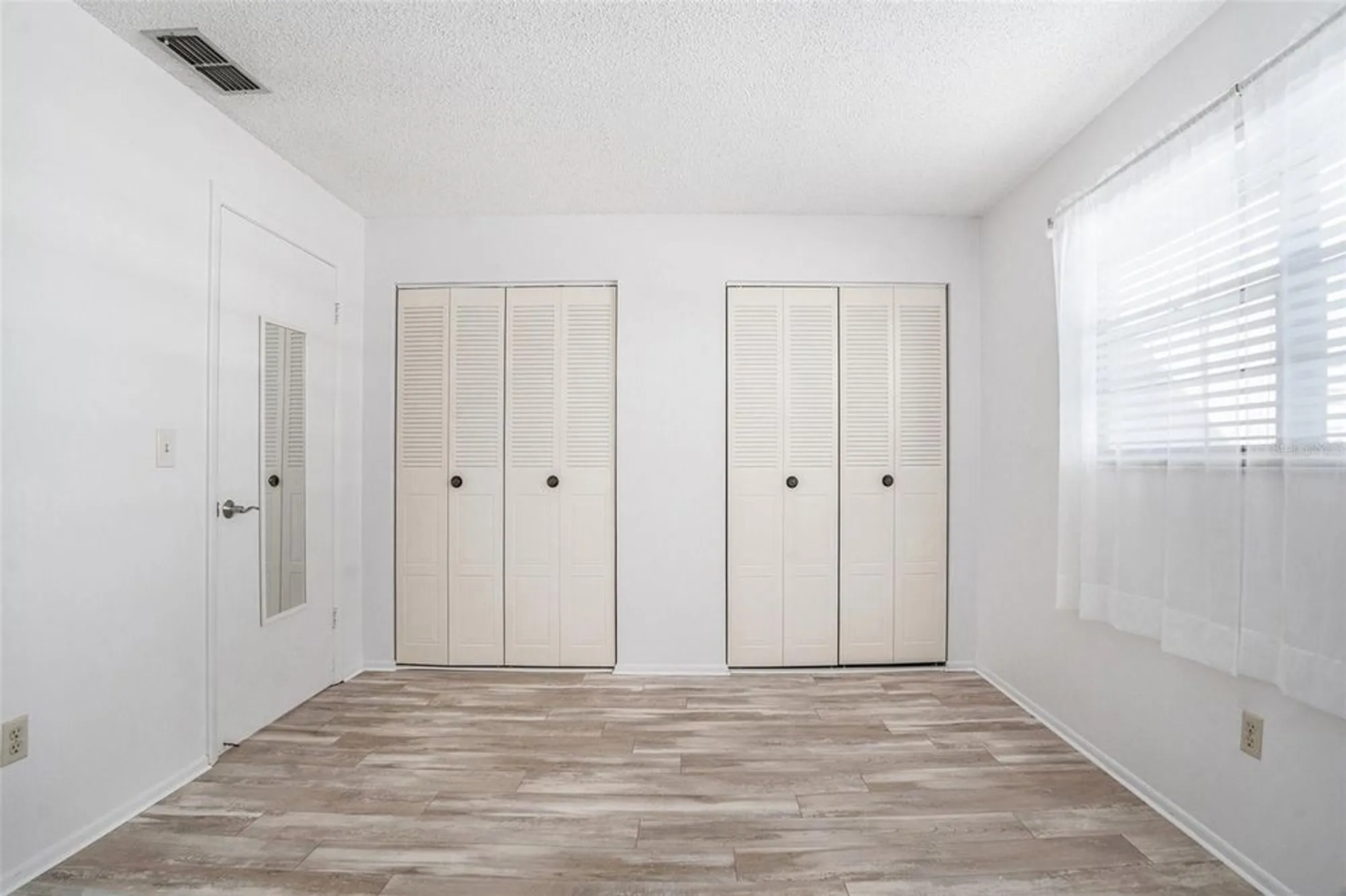 Property Slideshow image 19 of 35 | 5971 terrace park dr n unit 307, St Petersburg, FL, 33709