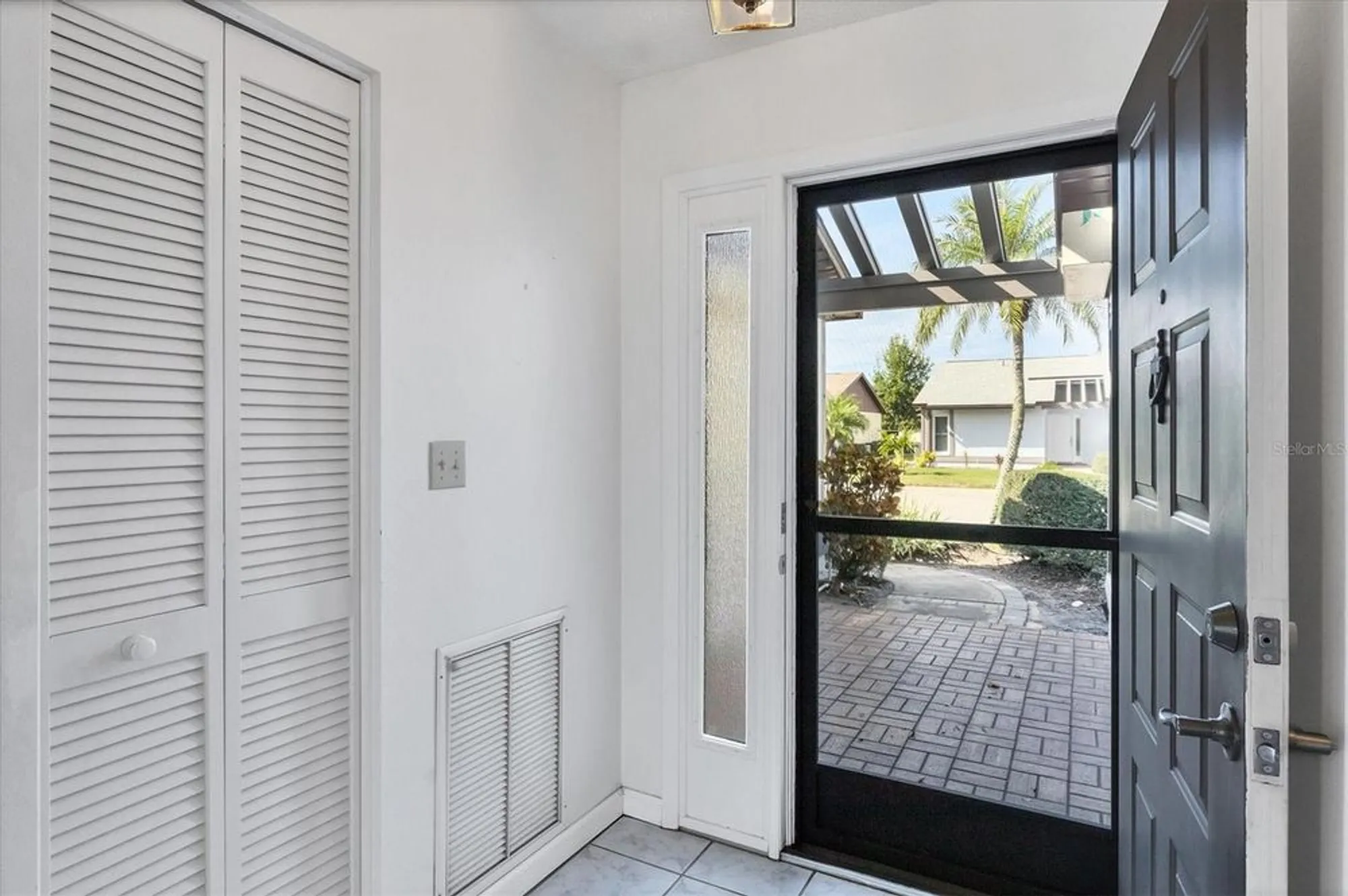 Property Slideshow image 3 of 55 | 606 chestnut ln, Englewood, FL, 34223