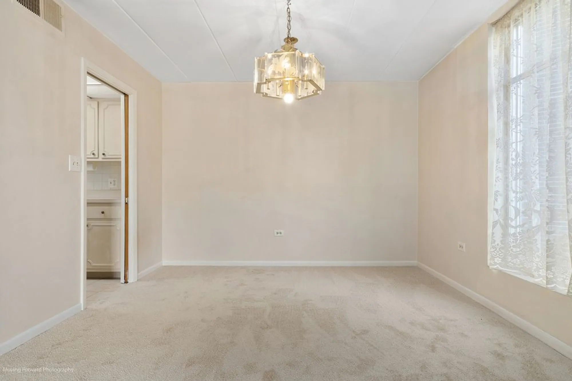Property Slideshow image 5 of 36 | 2900 maple ave apt 13c, Downers Grove, IL, 60515