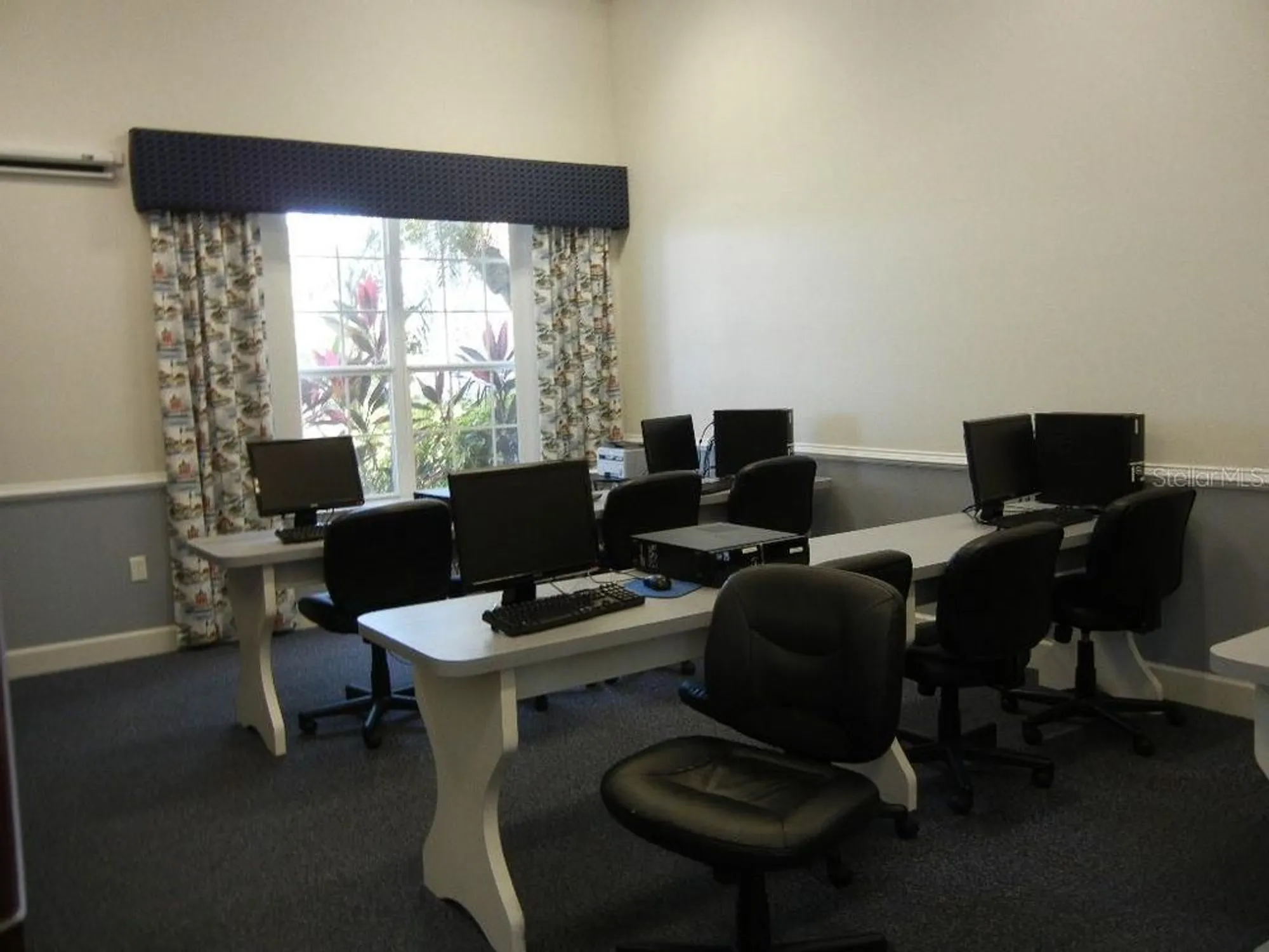 Property Slideshow image 72 of 89 | 3001 lake huron ln, Tavares, FL, 32778