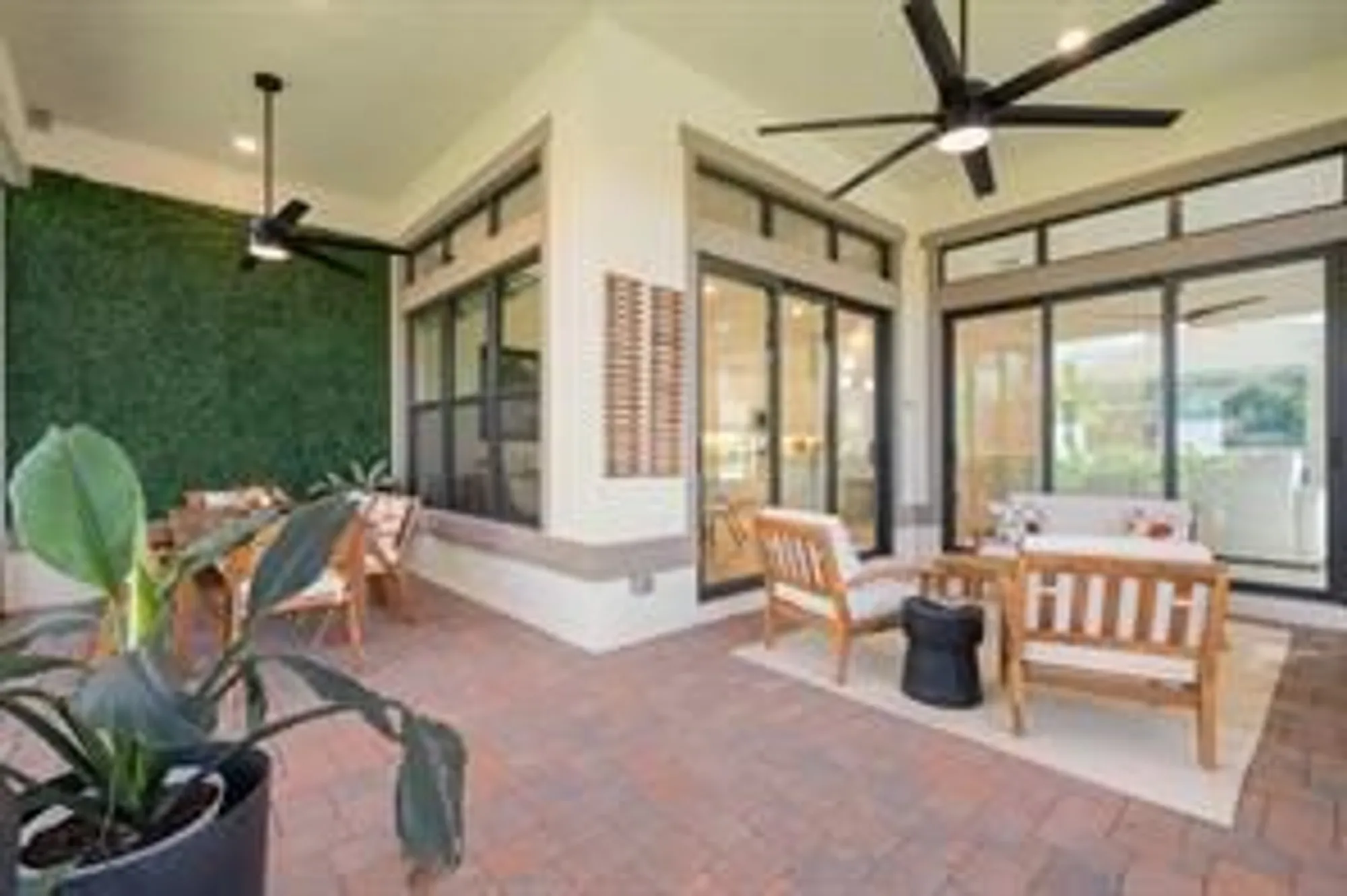 Property Slideshow image 27 of 44 | 11975 vivar run, Parkland, FL, 33076