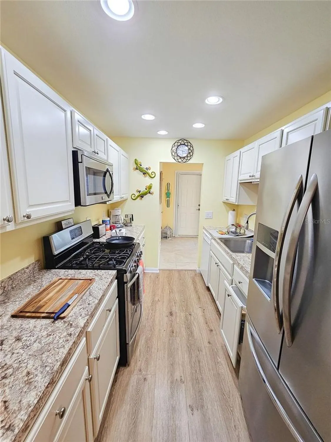 Property Slideshow image 6 of 32 | 2960 59th st 105, Gulfport, FL, 33707