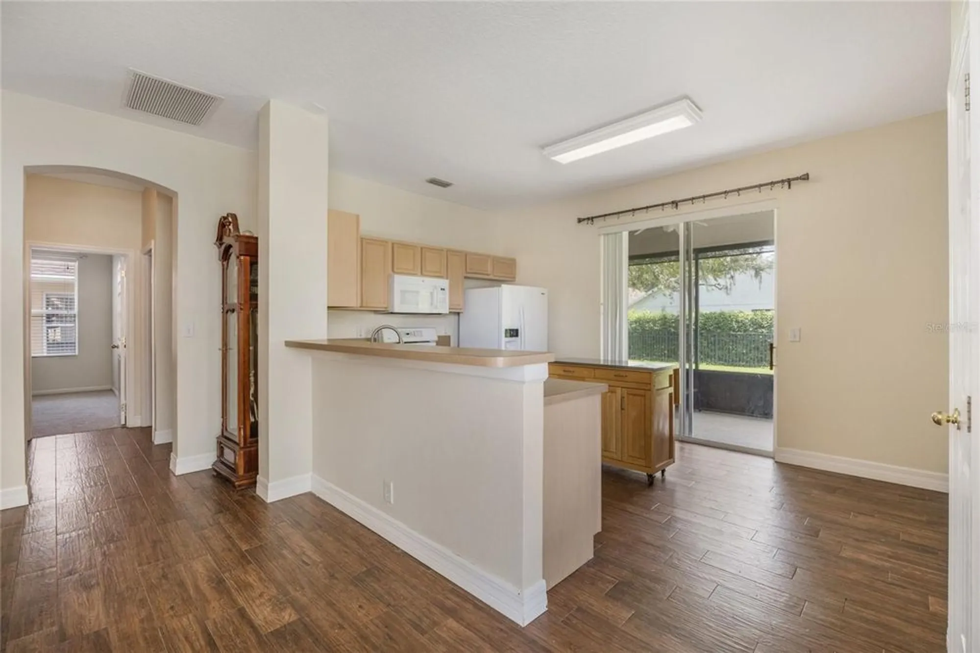 Property Slideshow image 6 of 24 | 100 wethersfield ct, Deland, FL, 32724