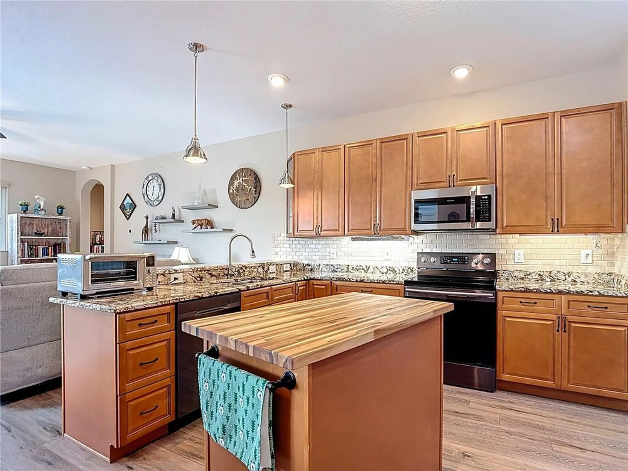 Property Slideshow image 32 of 93 | 18535 gentle breeze ct, Hudson, FL, 34667