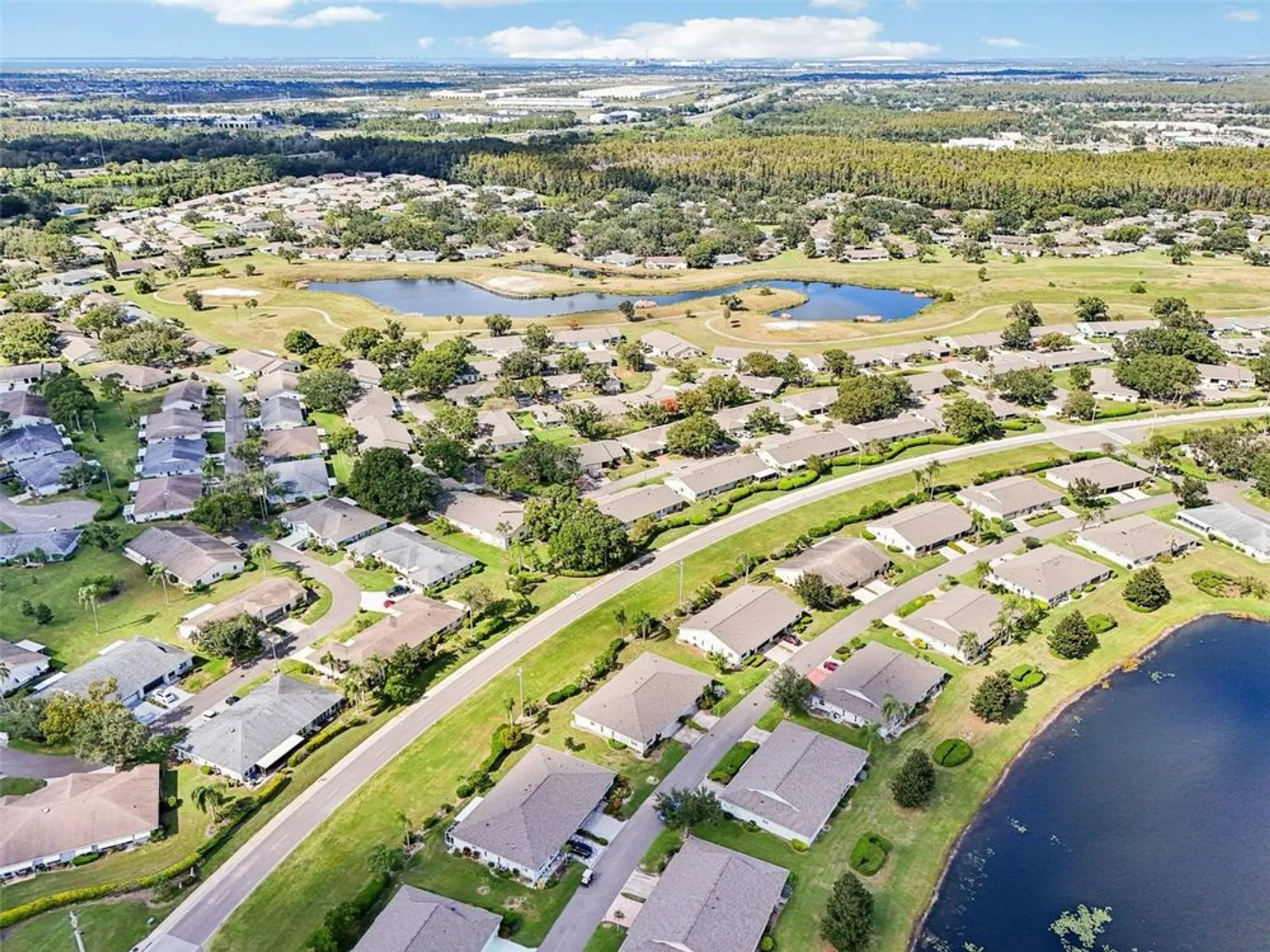 Property Slideshow image 33 of 55 | 2421 lancaster dr, Sun City Center, FL, 33573