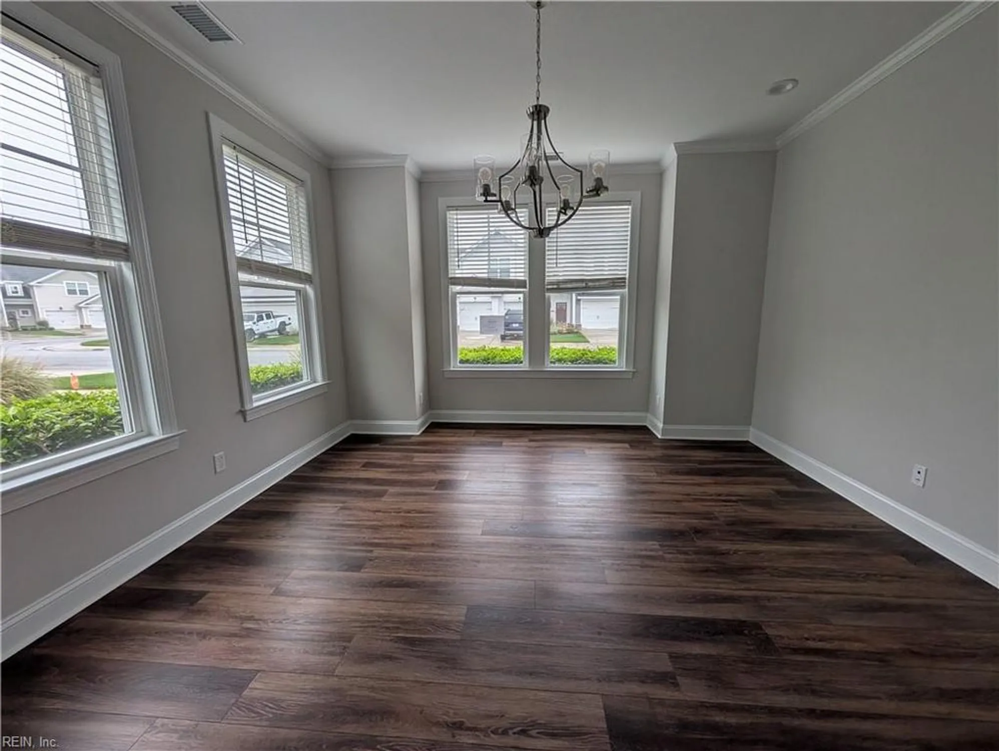 Property Slideshow image 3 of 18 | 4644 longleaf pl, Chesapeake, VA, 23321