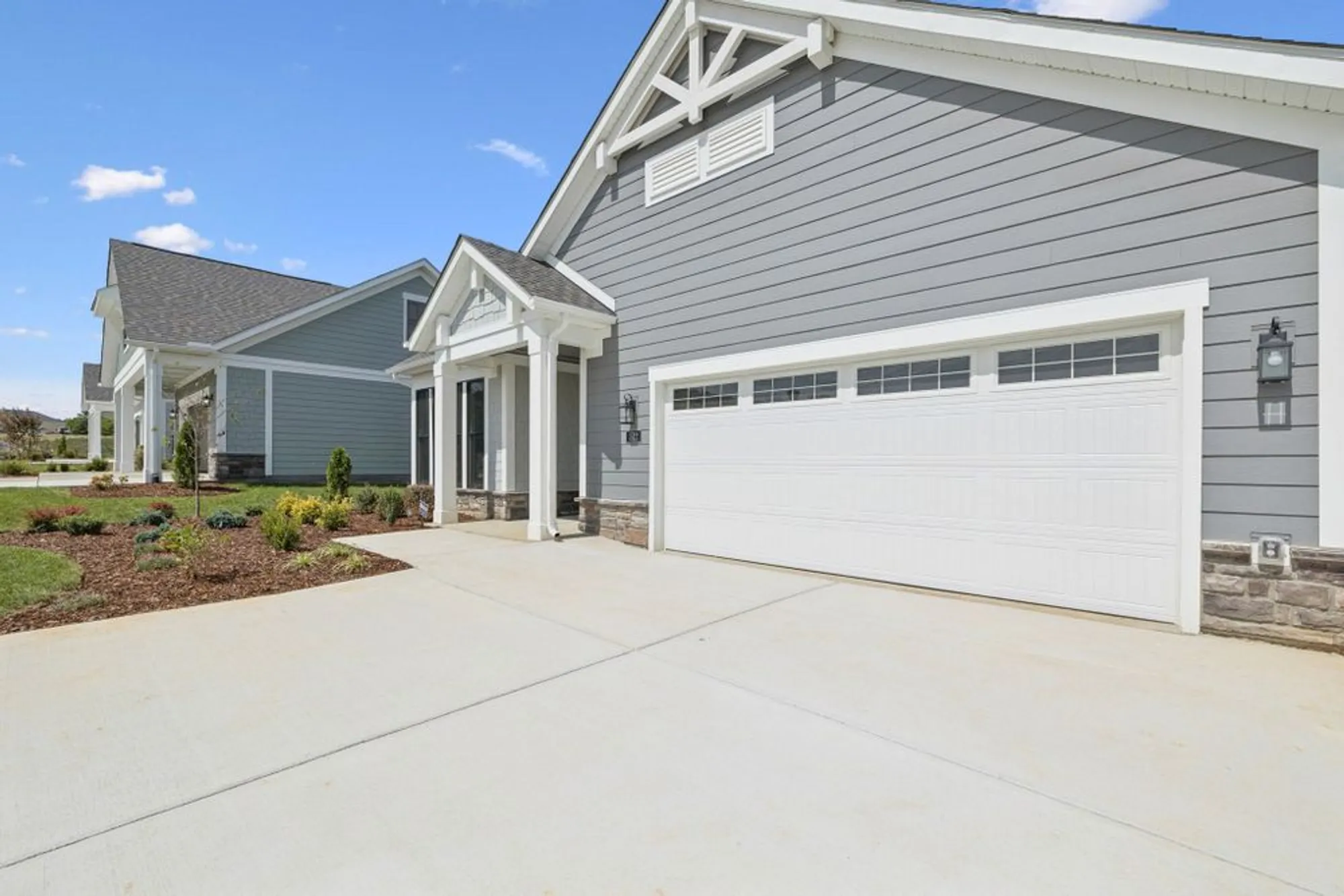 Property Slideshow image 4 of 64 | 512 restoration dr, Smyrna, TN, 37167