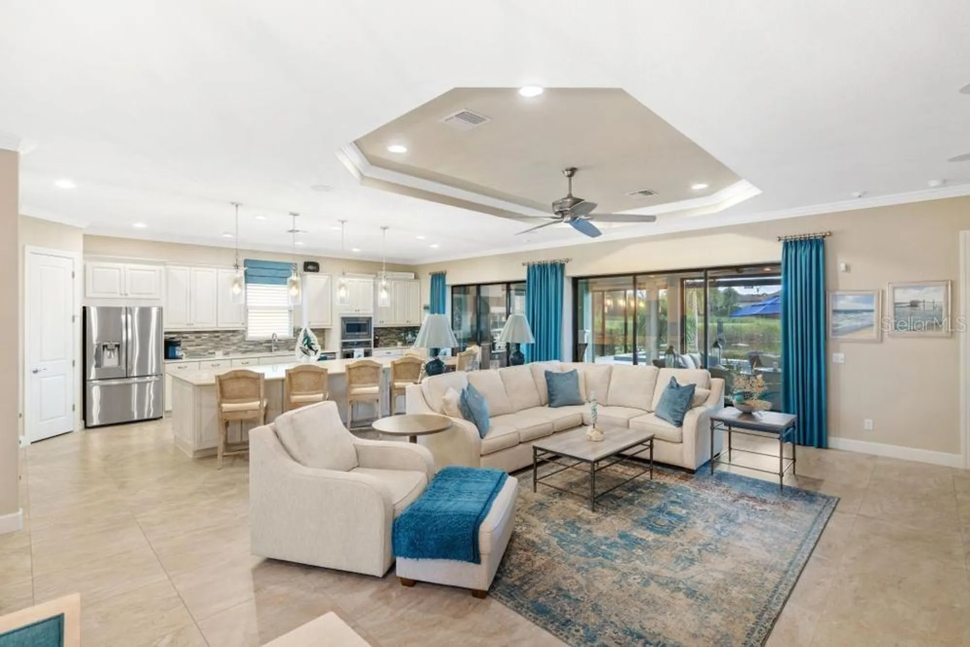 Property Slideshow image 9 of 46 | 4818 cabreo ct, Bradenton, FL, 34211