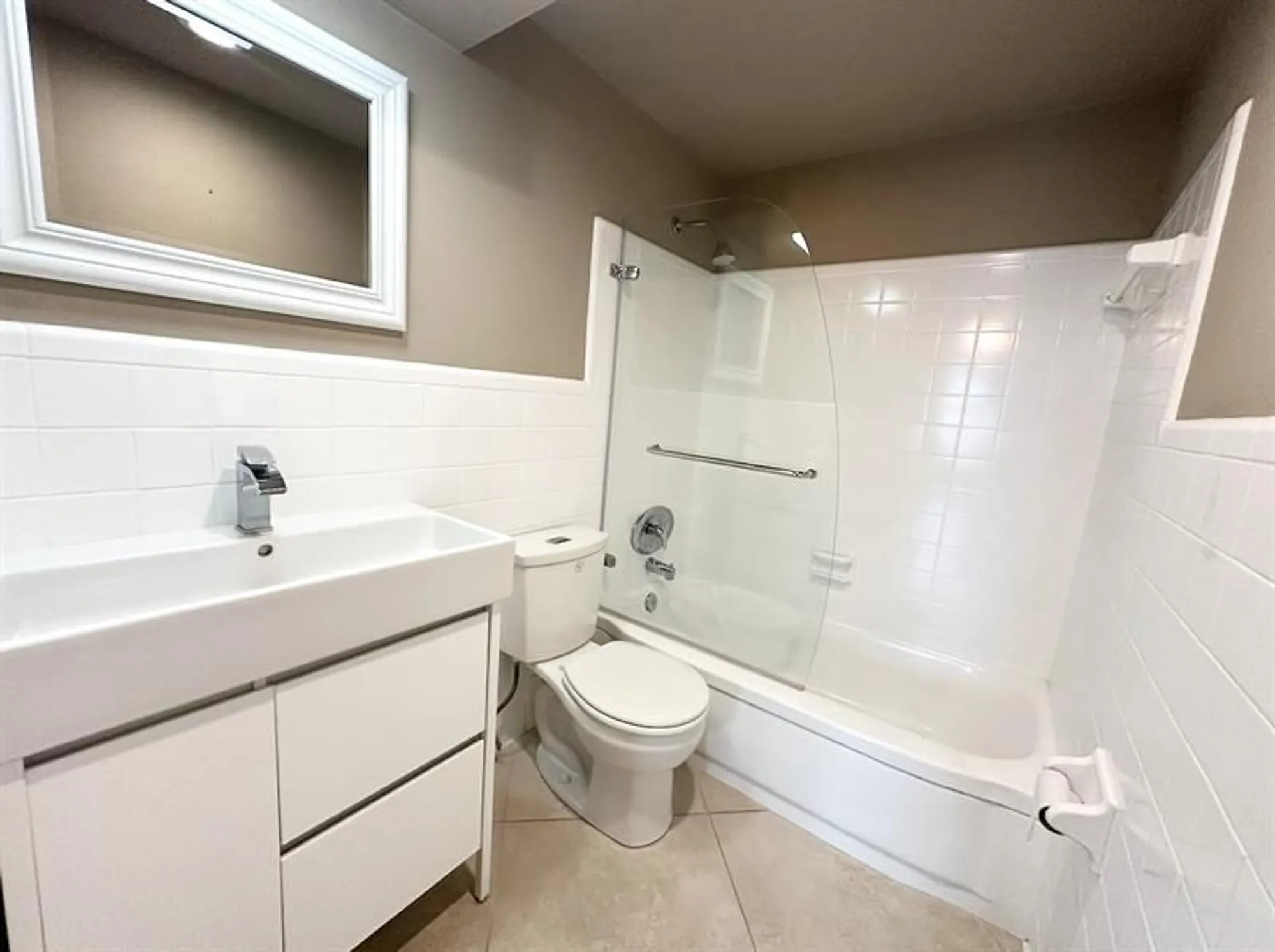 Property Slideshow image 14 of 39 | 3233 ne 34th st apt 1404, Fort Lauderdale, FL, 33308