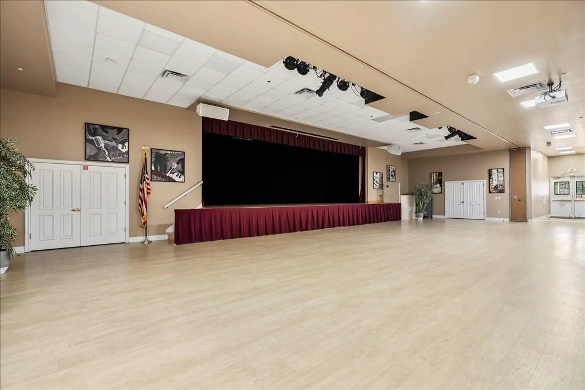 Property Slideshow image 46 of 52 | 2112 saint ives ct, Clermont, FL, 34711