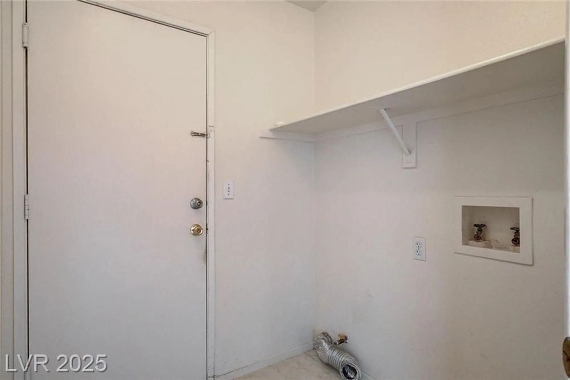 Property Slideshow image 35 of 40 | 5524 morningcross st, Las Vegas, NV, 89130