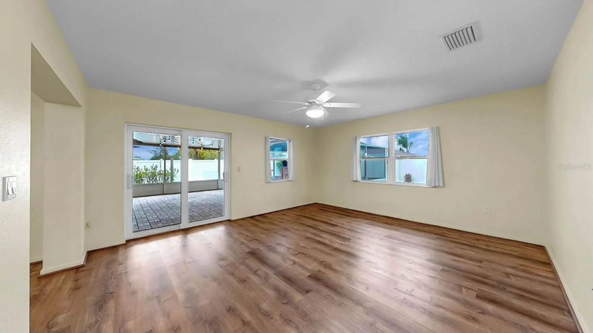 Property Slideshow image 23 of 41 | 663 allegheny dr, Sun City Center, FL, 33573