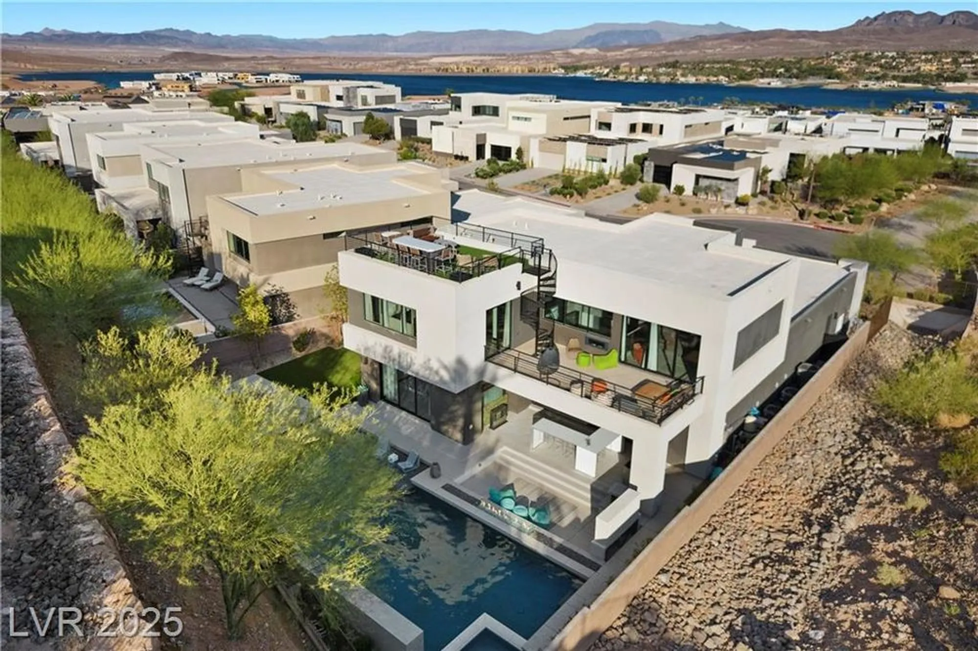 Property Slideshow image 96 of 99 | 5 highland cove ln, Henderson, NV, 89011