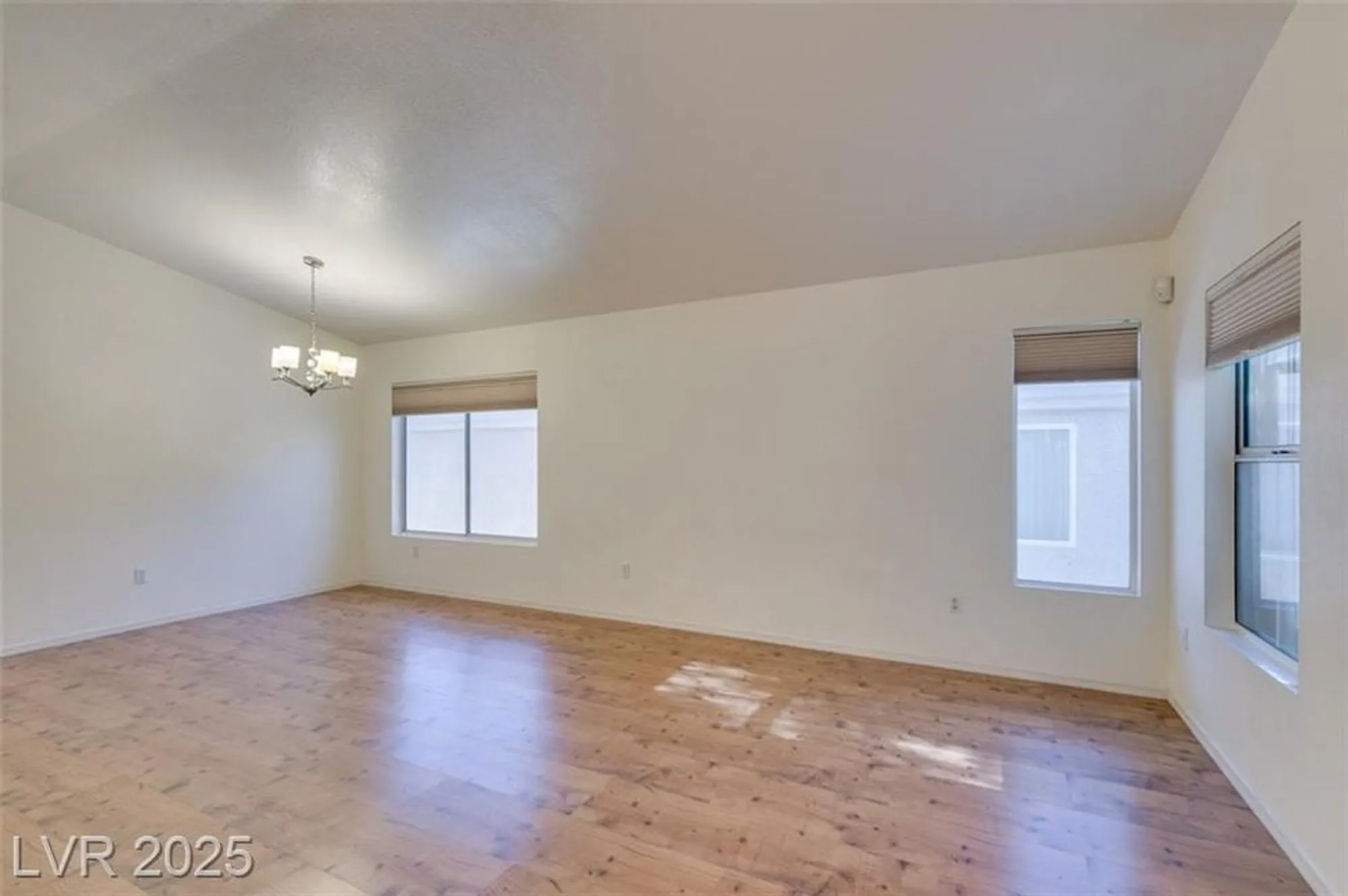 Property Slideshow image 3 of 27 | 2108 eagle watch dr, Henderson, NV, 89012