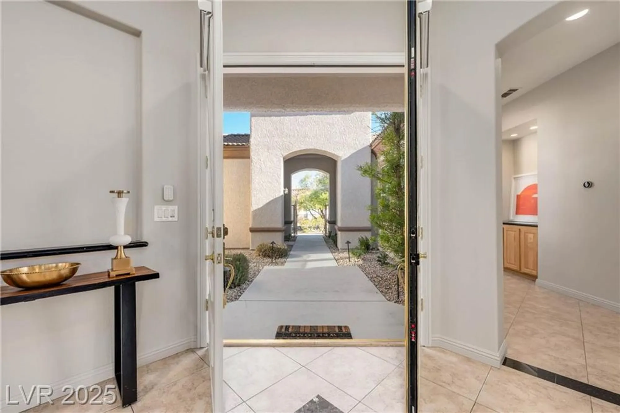 Property Slideshow image 8 of 54 | 10243 cantiamo ct, Las Vegas, NV, 89135