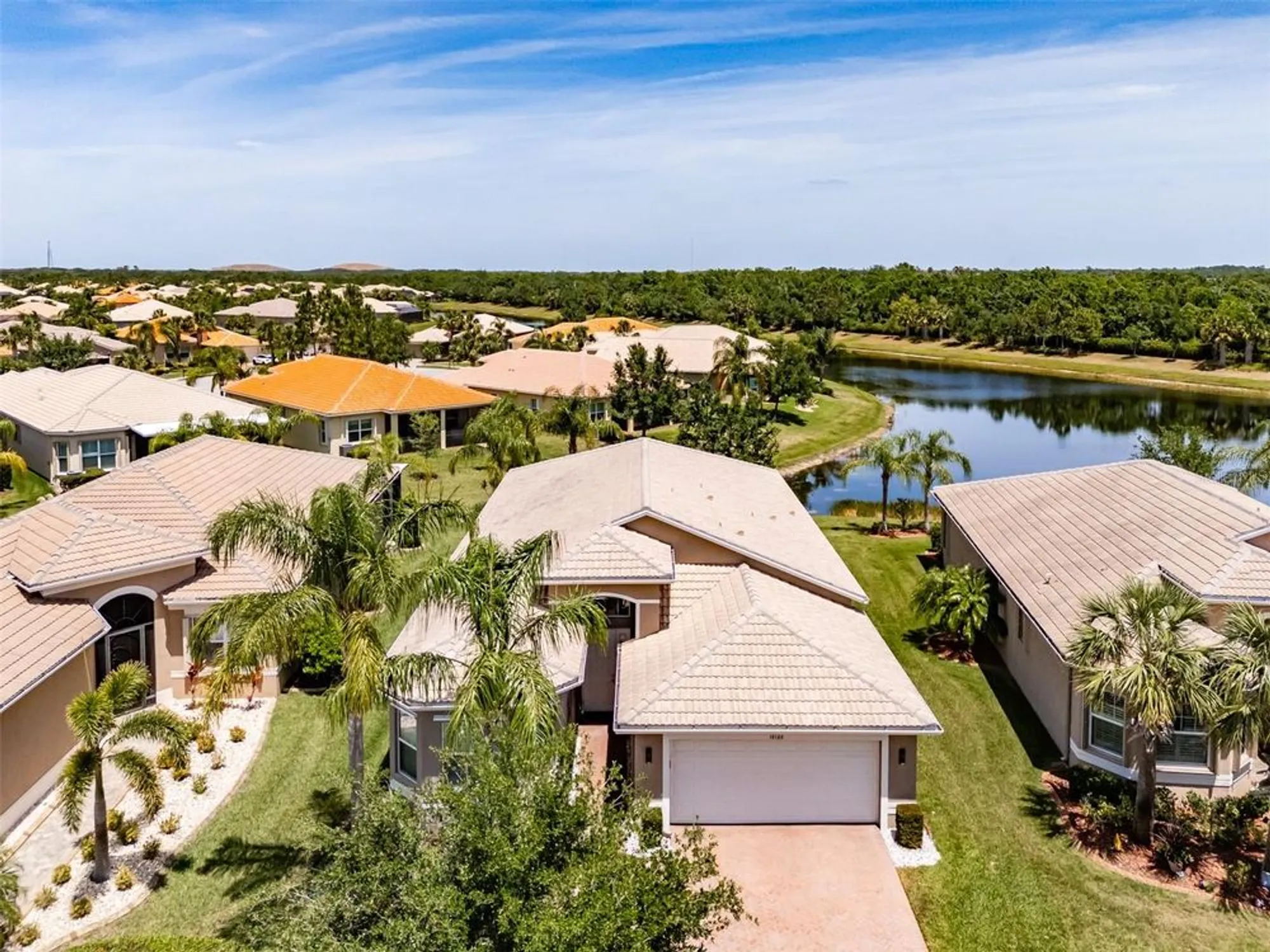 Property Slideshow image 3 of 100 | 16106 cedar key dr, Wimauma, FL, 33598