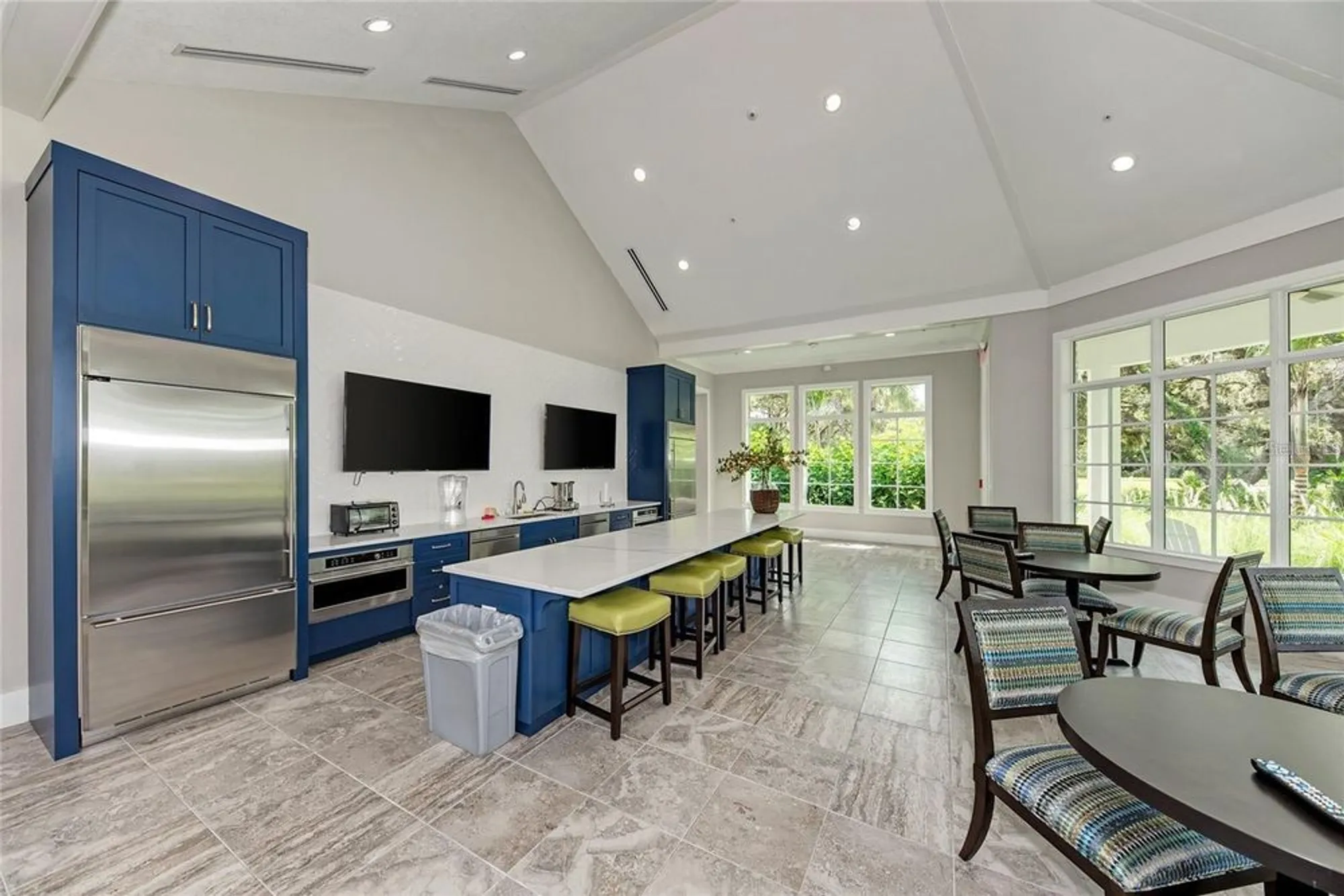 Property Slideshow image 71 of 92 | 21353 holmes cir, Venice, FL, 34293