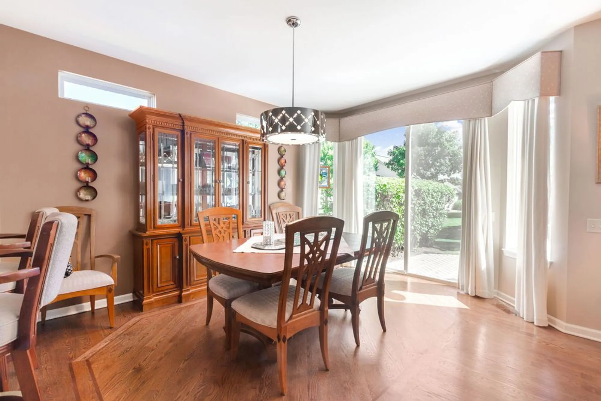 Property Slideshow image 8 of 25 | 12078 spring creek dr, Huntley, IL, 60142