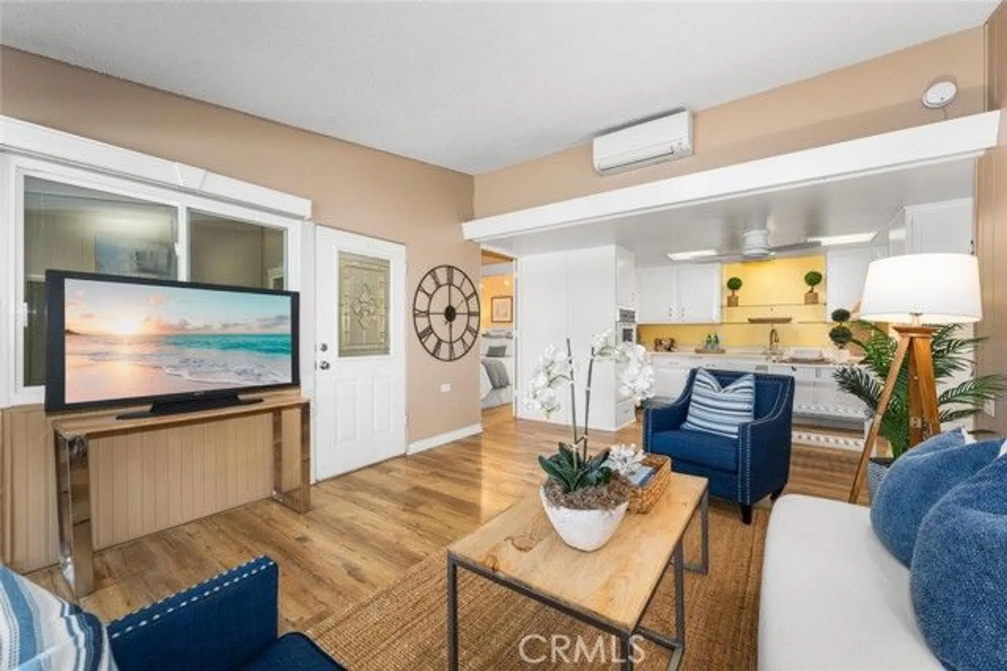 Property Slideshow image 16 of 45 | 1121 northwood rd, Seal Beach, CA, 90740