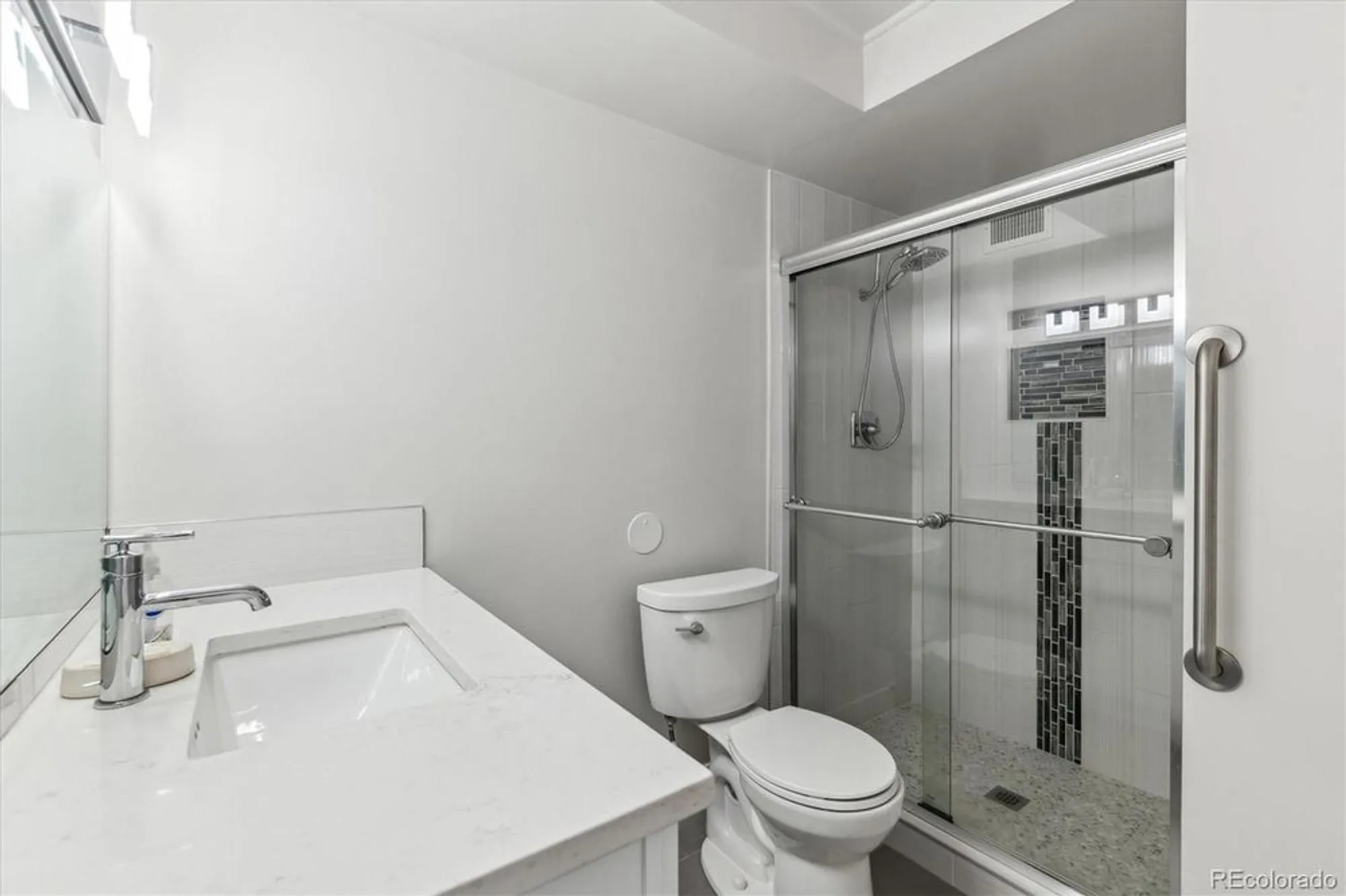 Property Slideshow image 14 of 38 | 695 s alton way 5a, Denver, CO, 80247