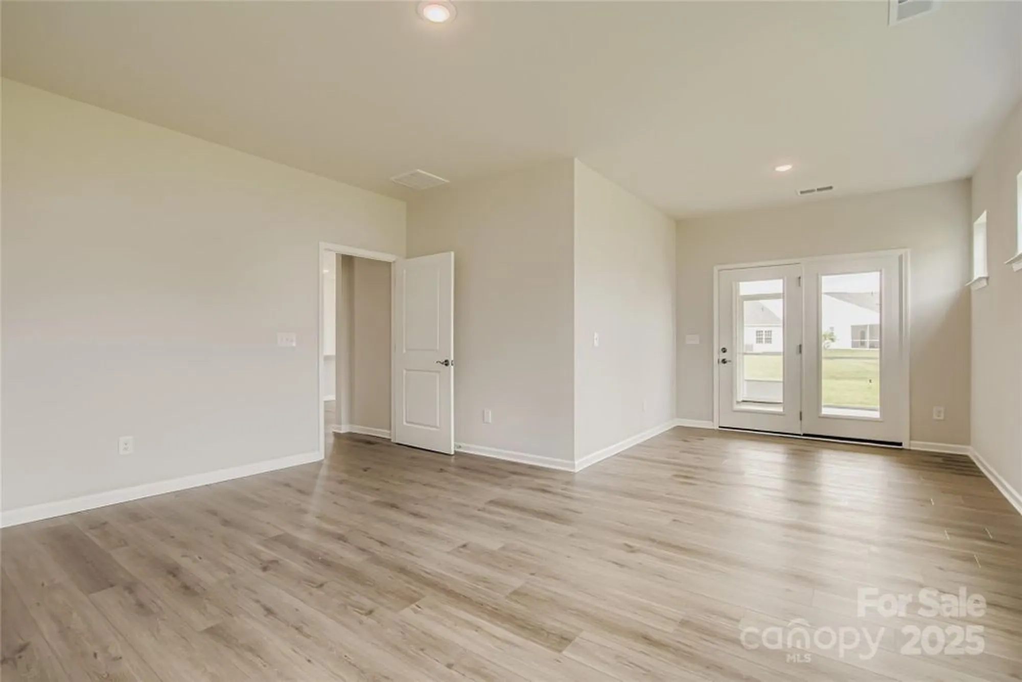 Property Slideshow image 7 of 17 | 2872 morning song way, Lancaster, SC, 29720