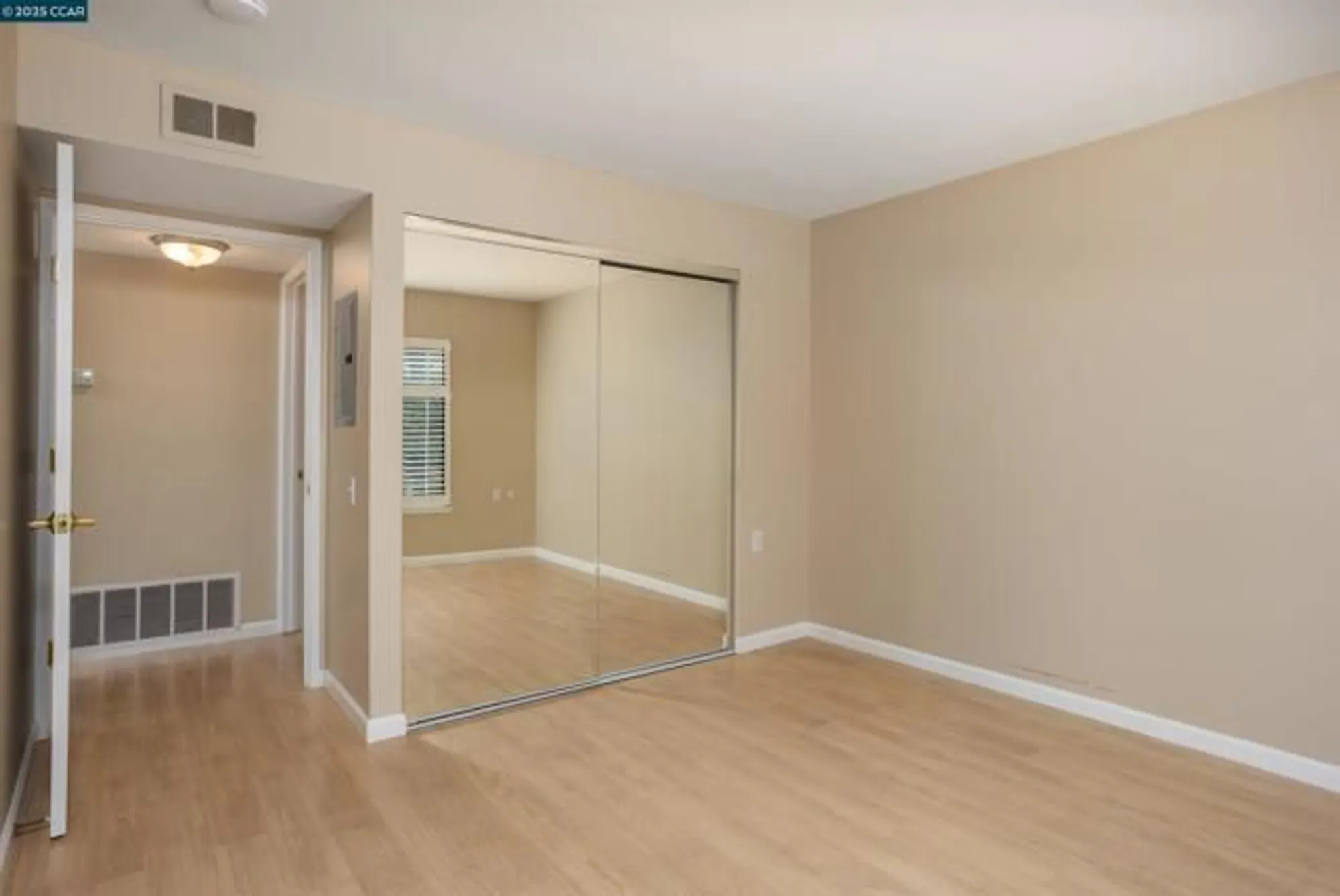 Property Slideshow image 17 of 26 | 1601 canyonwood ct 8, Walnut Creek, CA, 94595