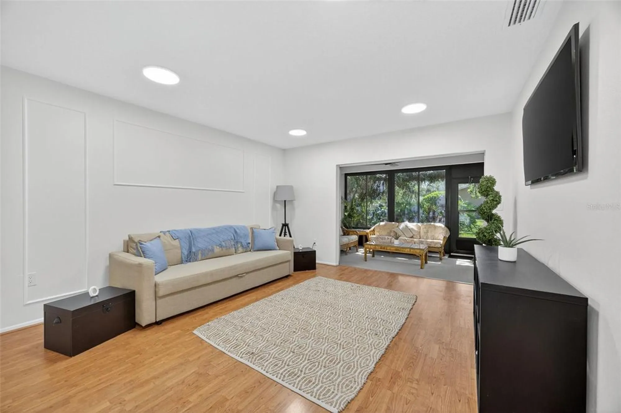 Property Slideshow image 3 of 42 | 1214 tallywood dr 7020, Sarasota, FL, 34237