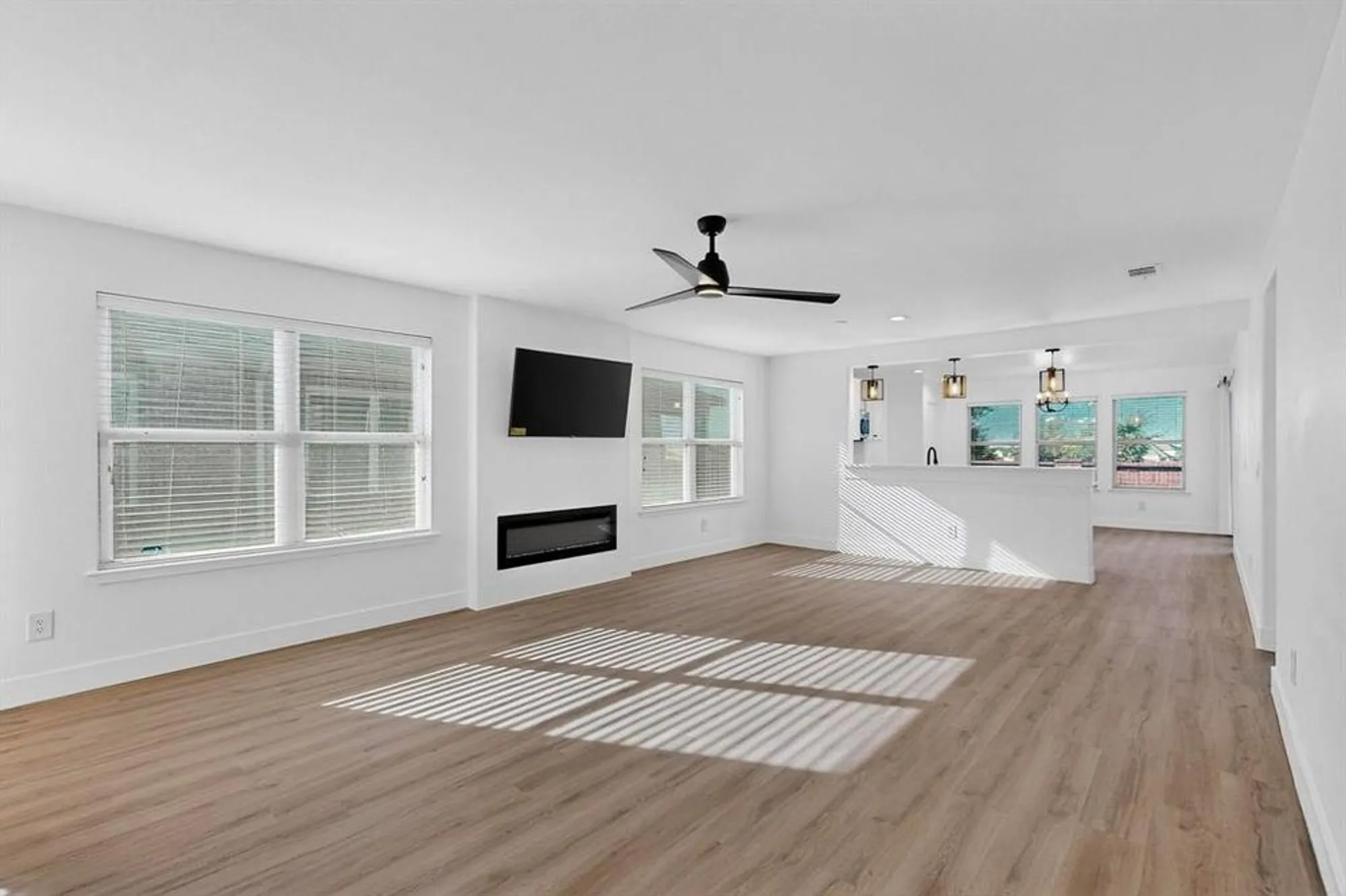 Property Slideshow image 6 of 33 | 1368 troon dr, Frisco, TX, 75036