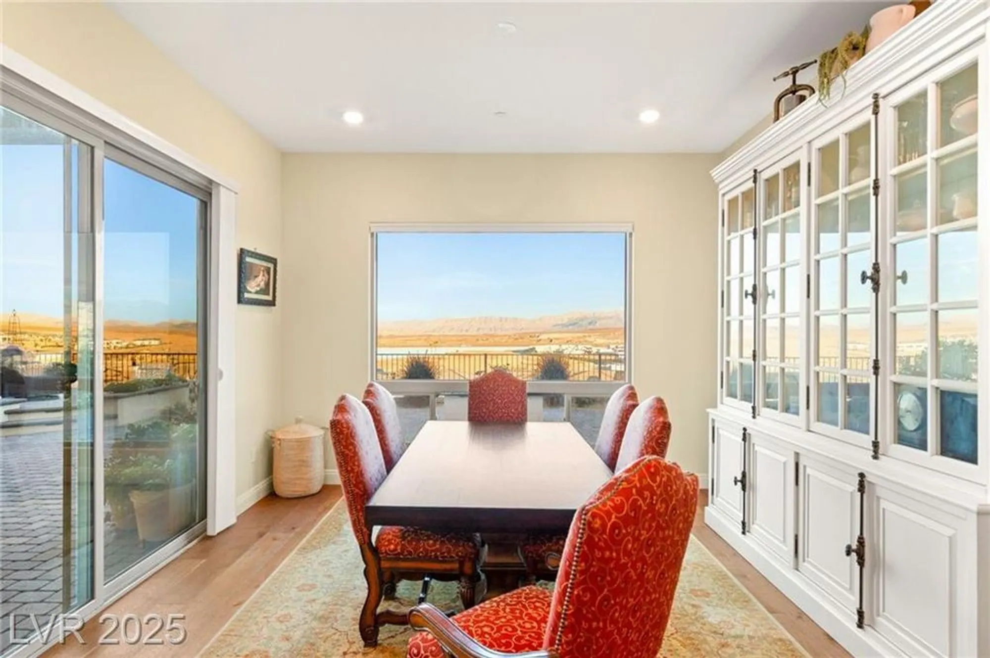 Property Slideshow image 22 of 74 | 156 stone mesa ct, Henderson, NV, 89011