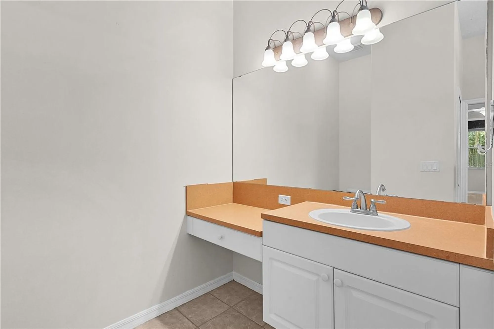 Property Slideshow image 35 of 59 | 1083 mesa verde ct, Clermont, FL, 34711