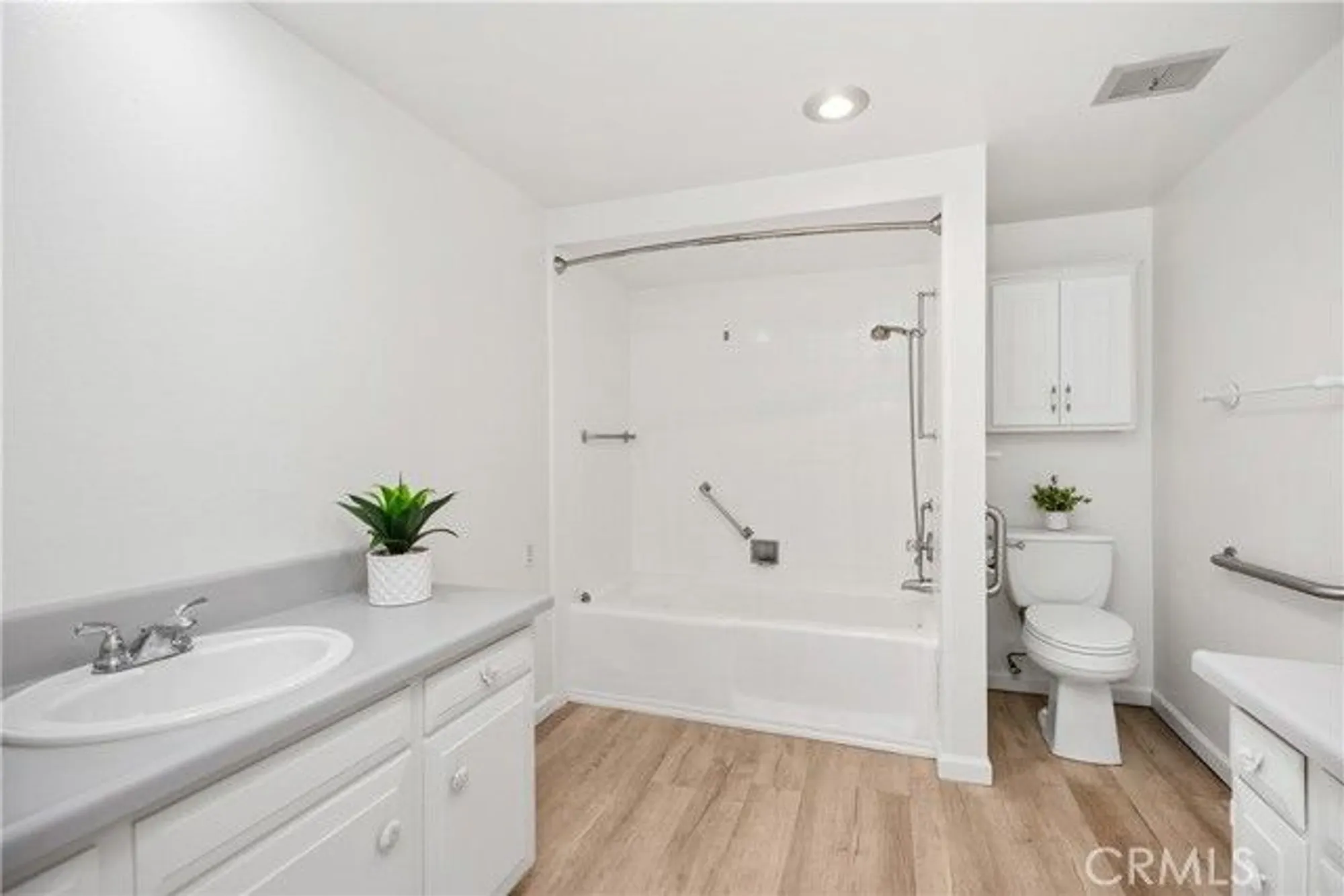 Property Slideshow image 14 of 51 | 111 via estrada d, Laguna Woods, CA, 92637