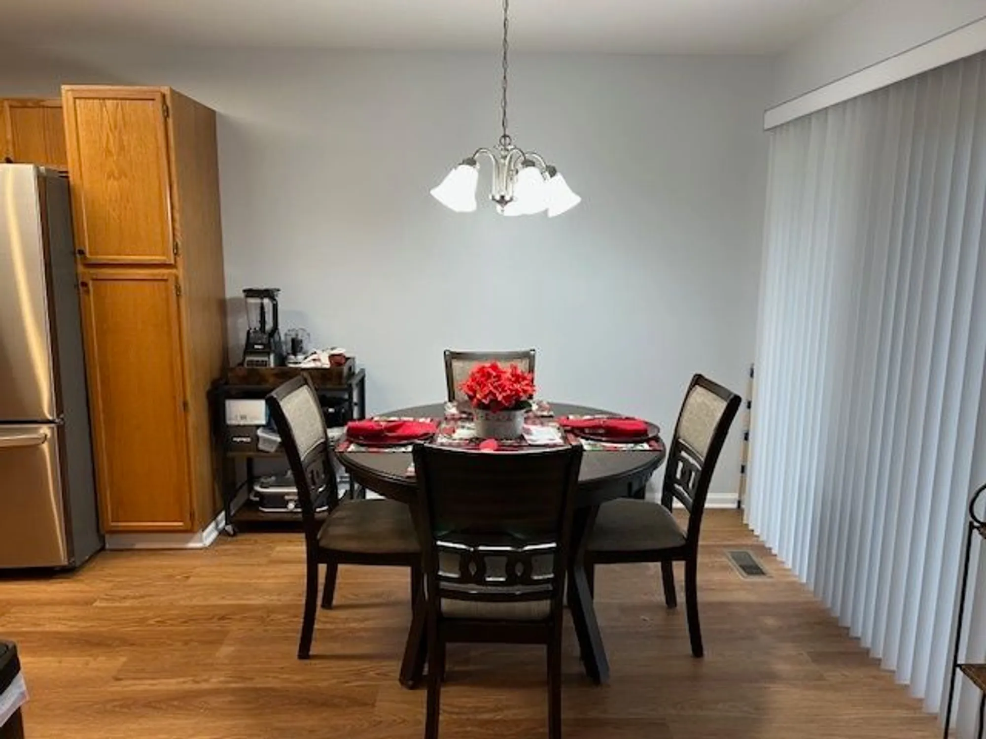 Property Slideshow image 10 of 46 | 13931 s bristlecone ln a, Plainfield, IL, 60544