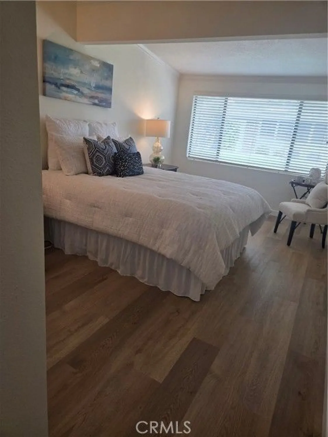 Property Slideshow image 13 of 18 | 1660 glenview rd, Seal Beach, CA, 90740