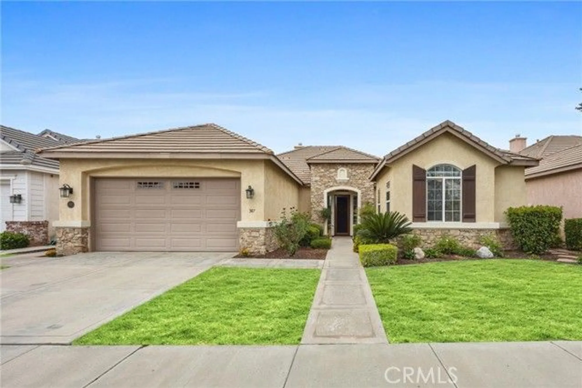 Property Slideshow image 3 of 53 | 307 coachman way, Bakersfield, CA, 93312