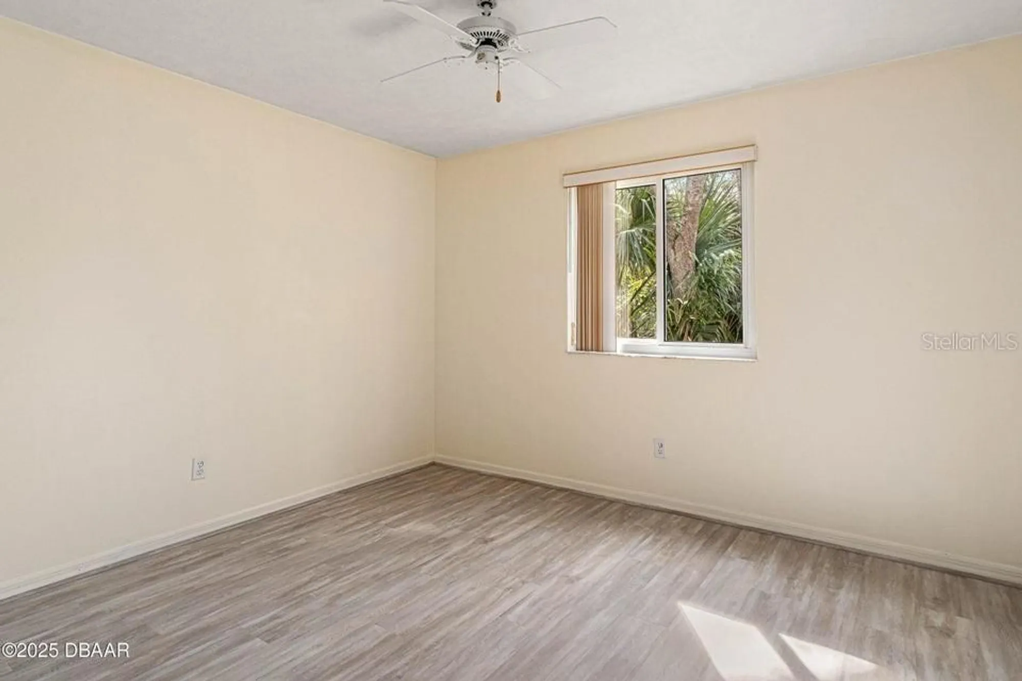 Property Slideshow image 10 of 17 | 102 underbrush trl, Port Orange, FL, 32128