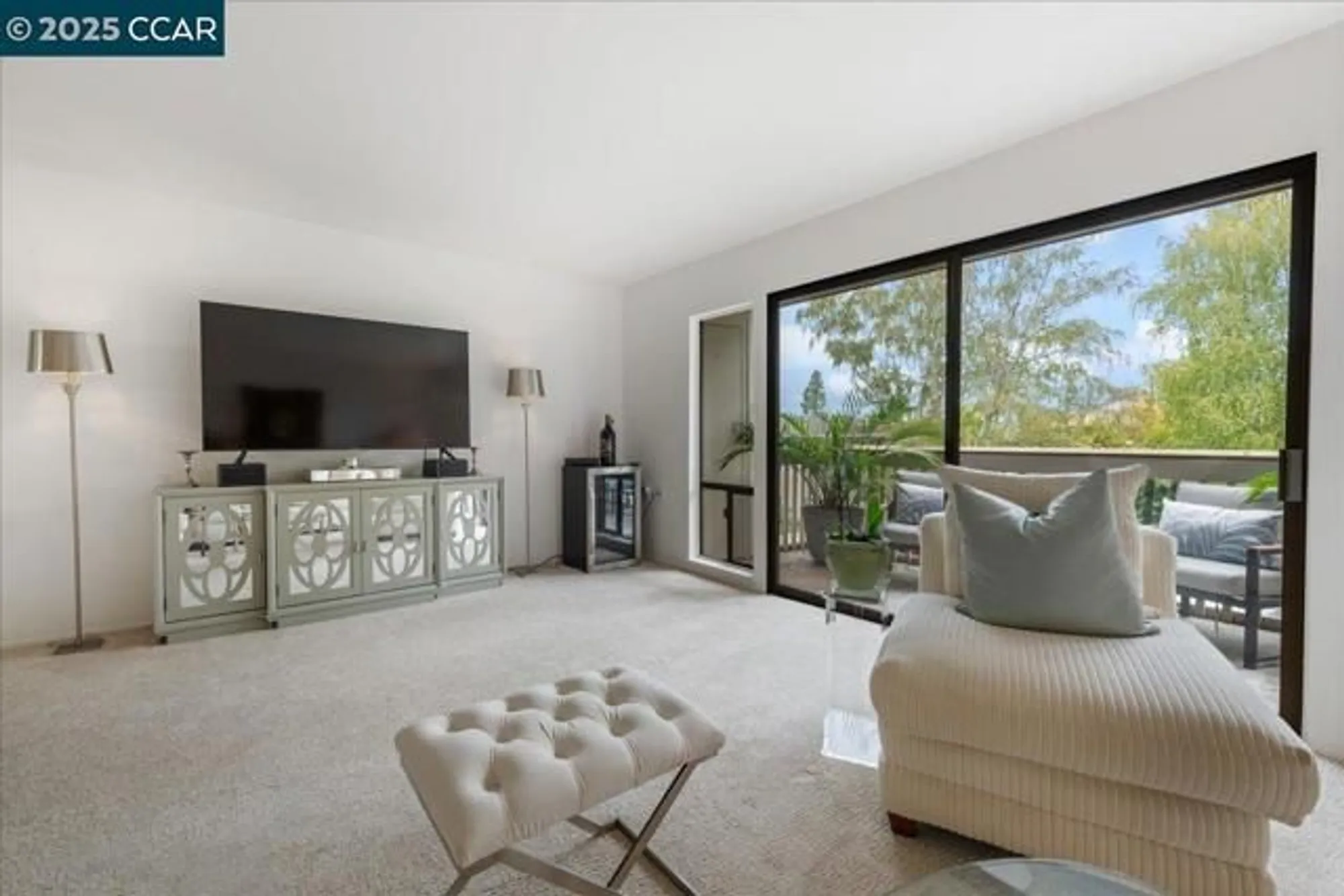 Property Slideshow image 26 of 60 | 1317 canyonwood ct 4, Walnut Creek, CA, 94595