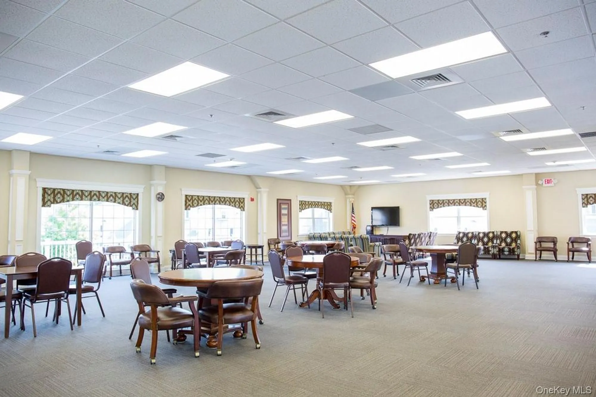 Property Slideshow image 28 of 31 | 1207 willow ln, Valley Stream, NY, 11580