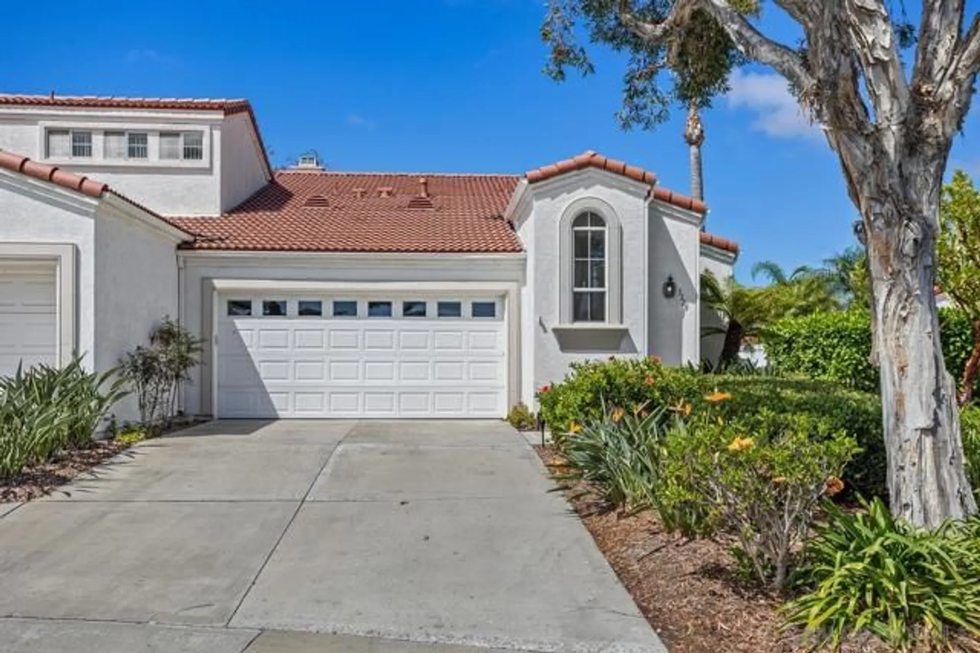 Property Slideshow image 5 of 45 | 3328 malta way, Oceanside, CA, 92056