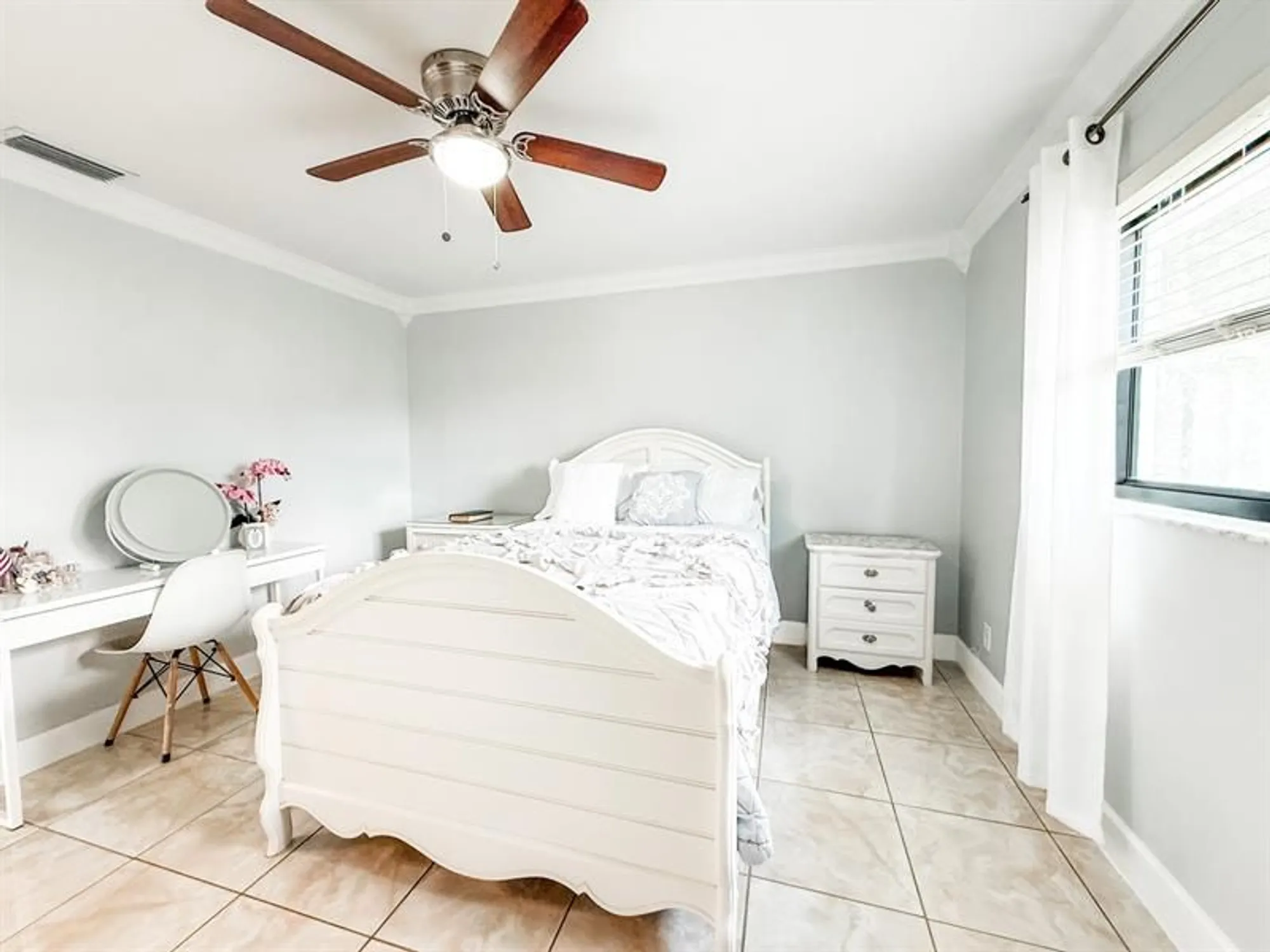 Property Slideshow image 13 of 41 | 755 nw 74th way, Margate, FL, 33063