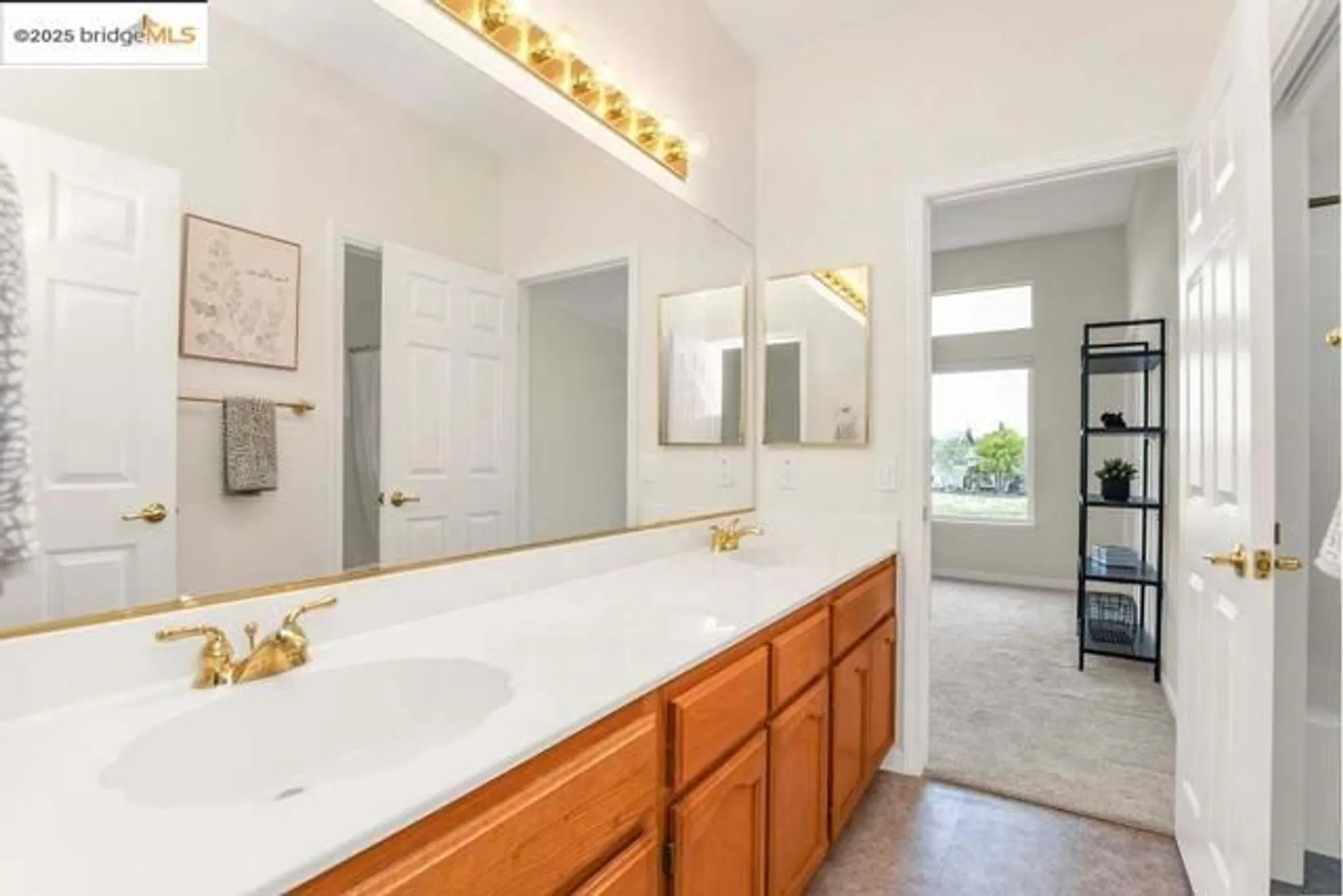 Property Slideshow image 24 of 48 | 610 central park pl, Brentwood, CA, 94513